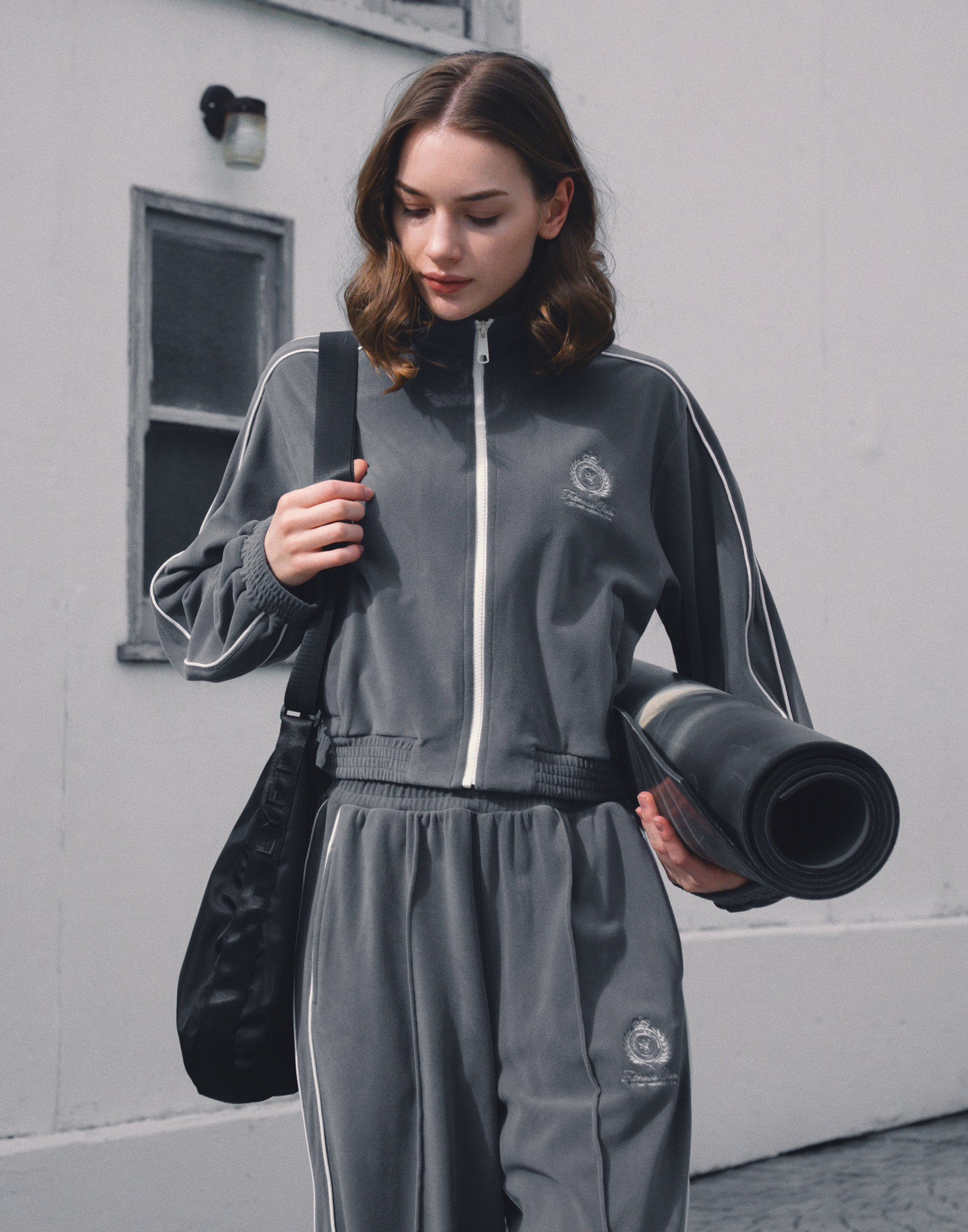 LYFT グレー セットアップ　上下Mサイズ 2Line Oversize Track Jacket - Grey – LÝFT