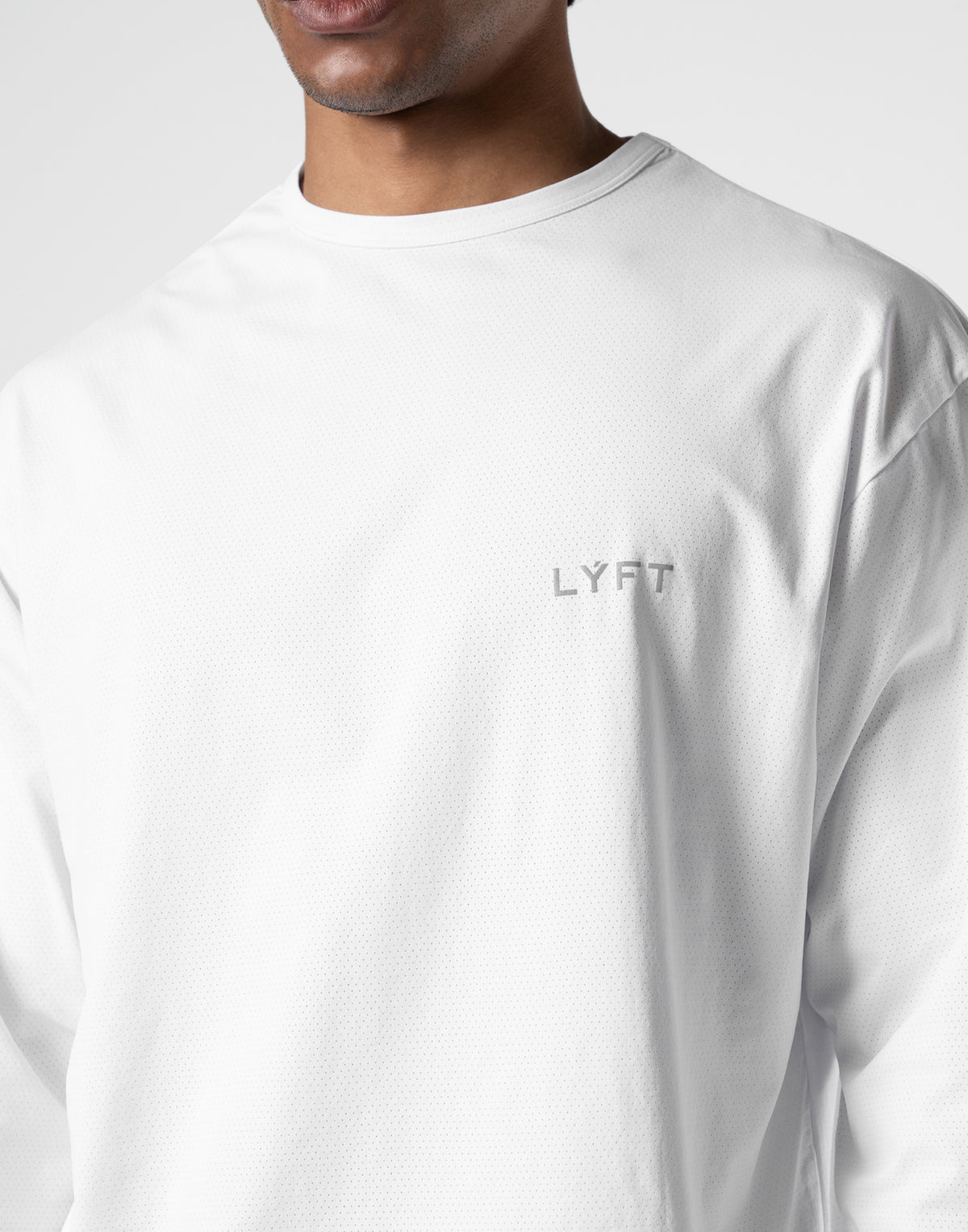 Reflector LÝFT Logo Mesh Long T-Shirt - White