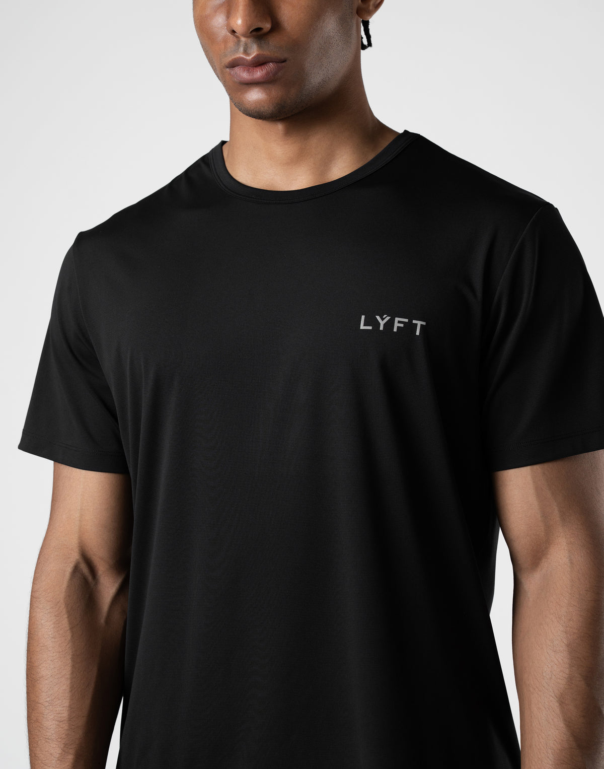 Reflector LÝFT Logo Slim T-Shirt - Black