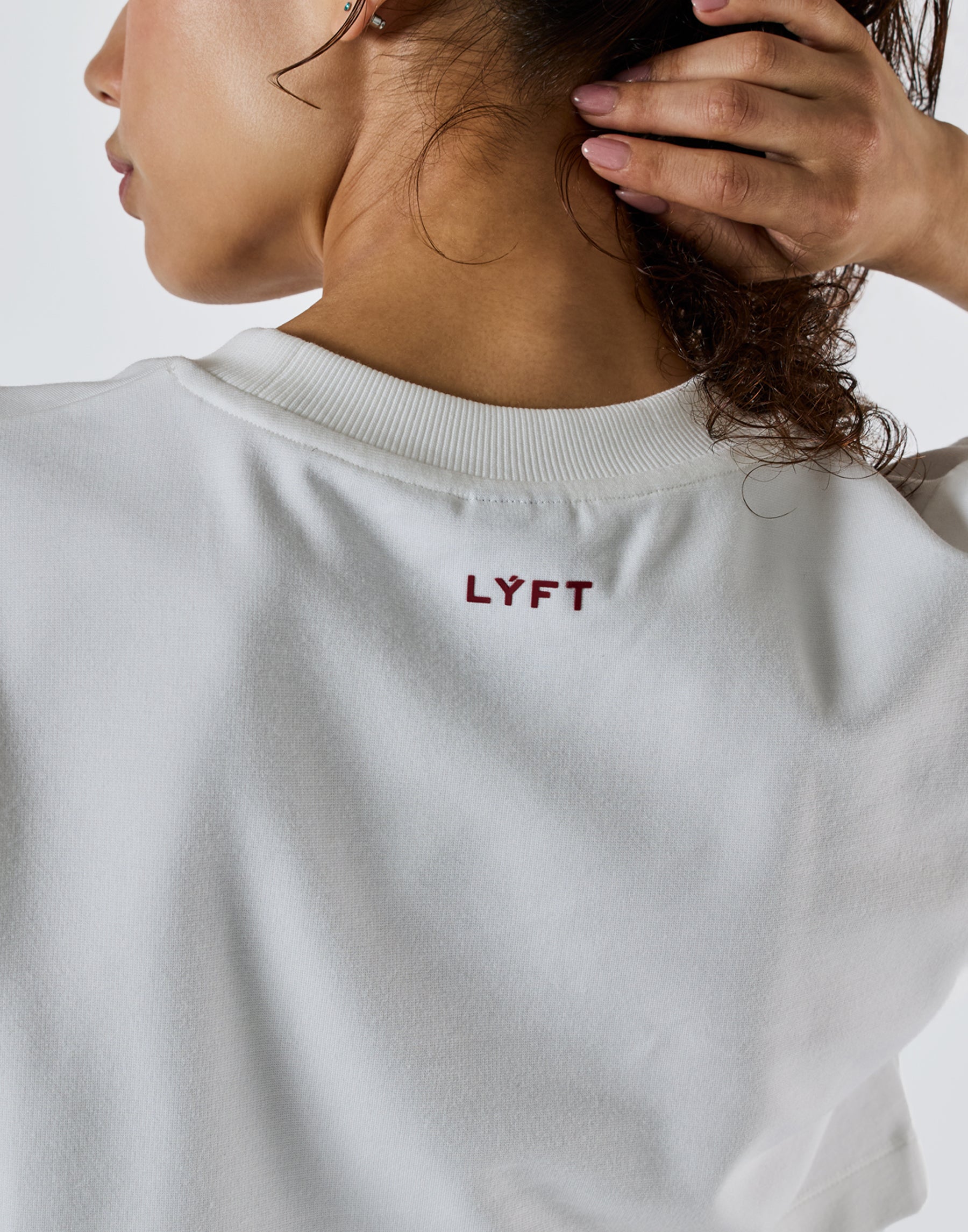 Wellness Club Logo Cropped T-Shirt - White – LÝFT