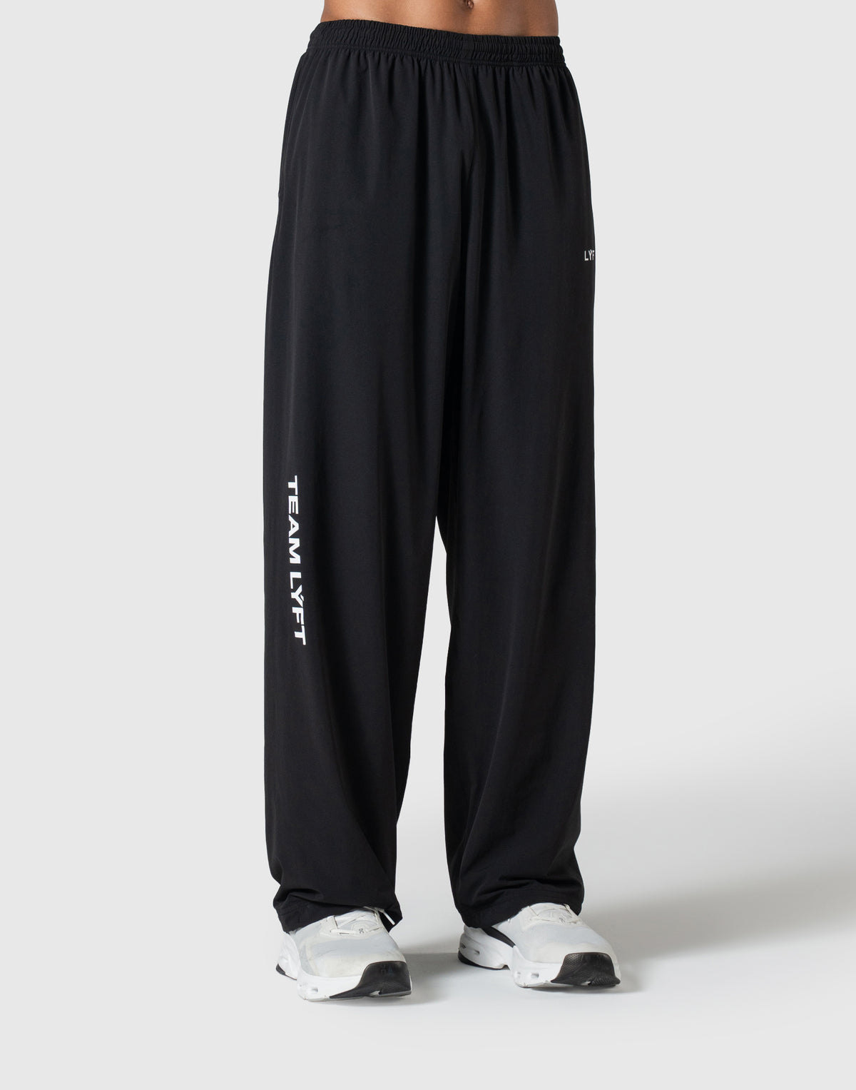 TEAM LÝFT Logo Nylon Pants - Black
