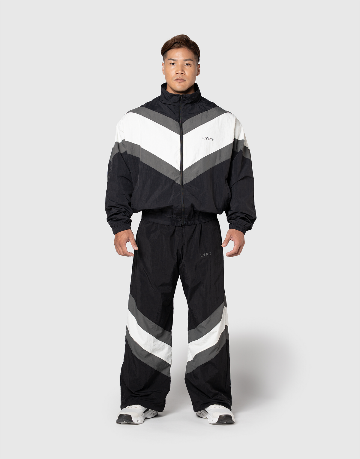 V-Form Track Jacket V.2 - Black