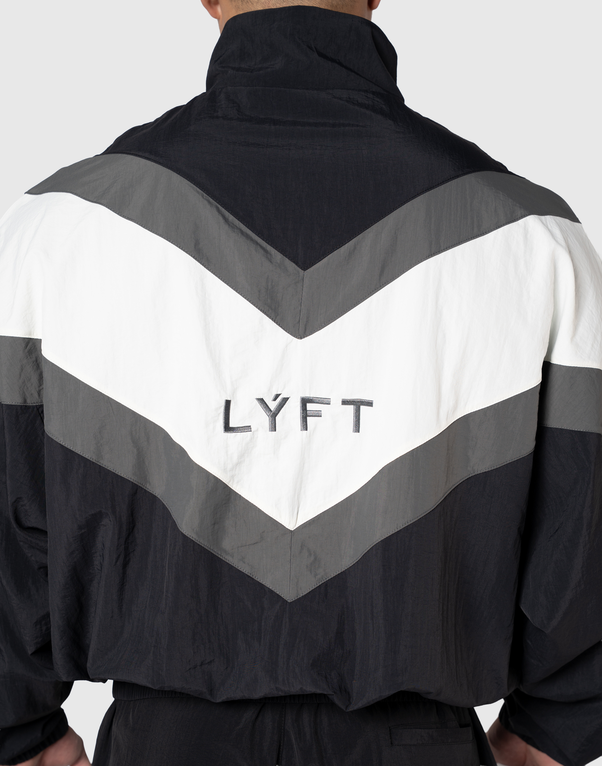 V-Form Track Jacket V.2 - Black