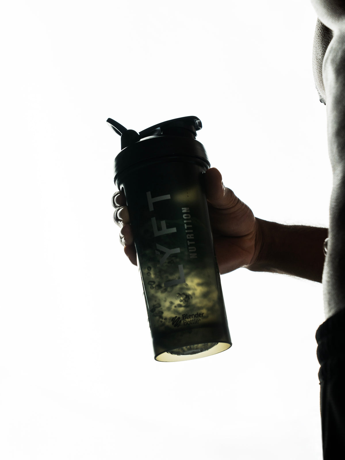 LÝFT × BlenderBottle Classic V2 28oz - Black