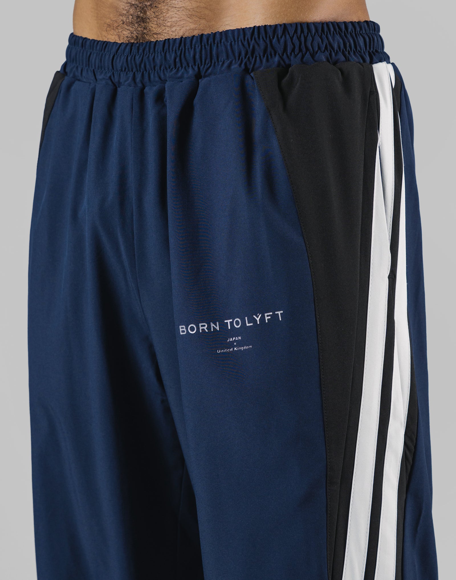2Line Adjustable Wide Track Pants - Navy – LÝFT