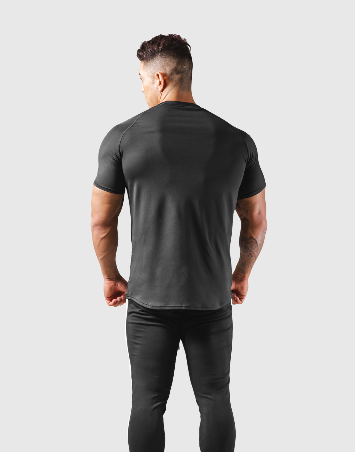 Vintage London Logo Long T-Shirt - Black – LÝFT Vintage London Logo Long T-Shirt - Black – LÝFT