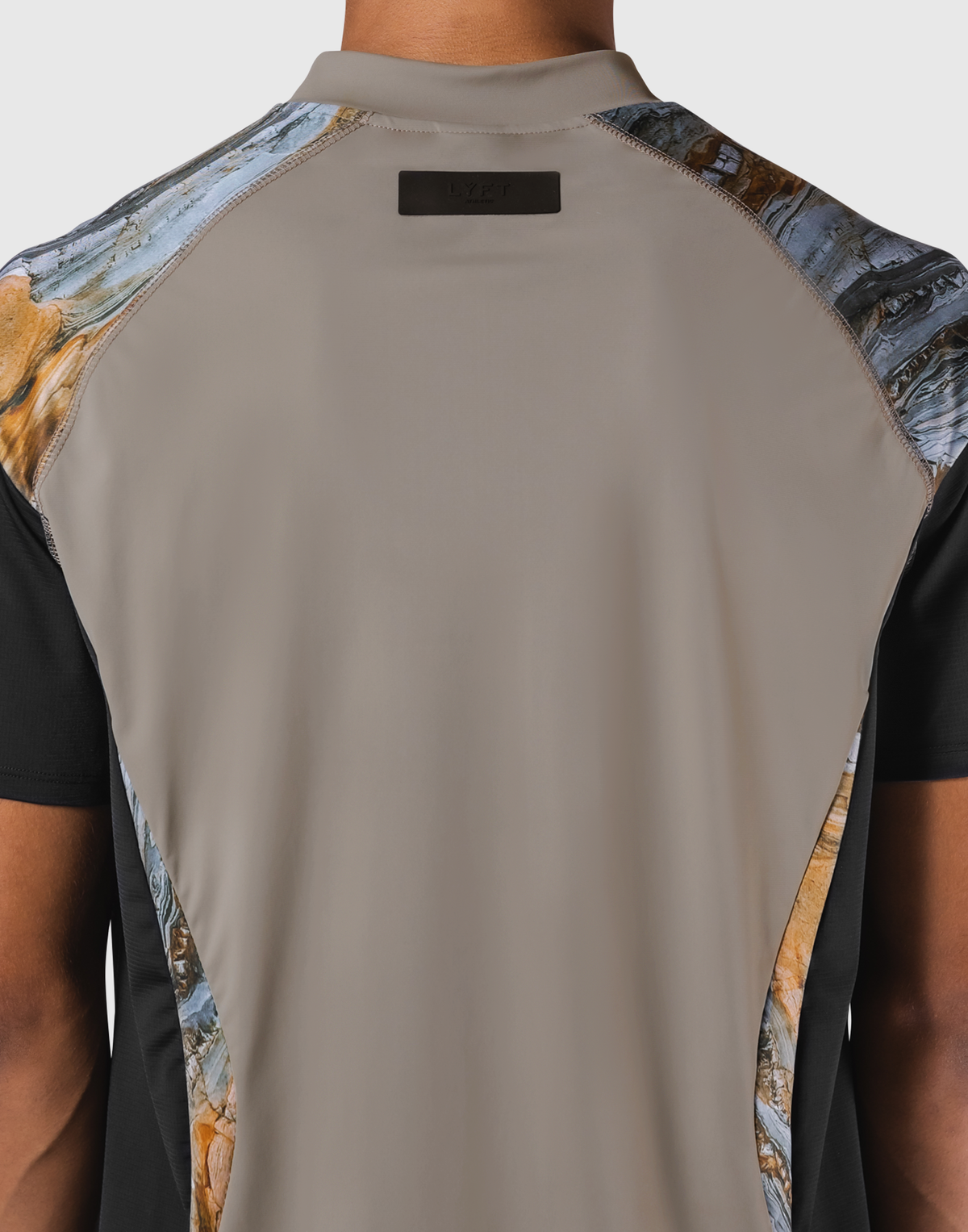 Shoulder Pattern Half Zip Stretch T-Shirt - Beige