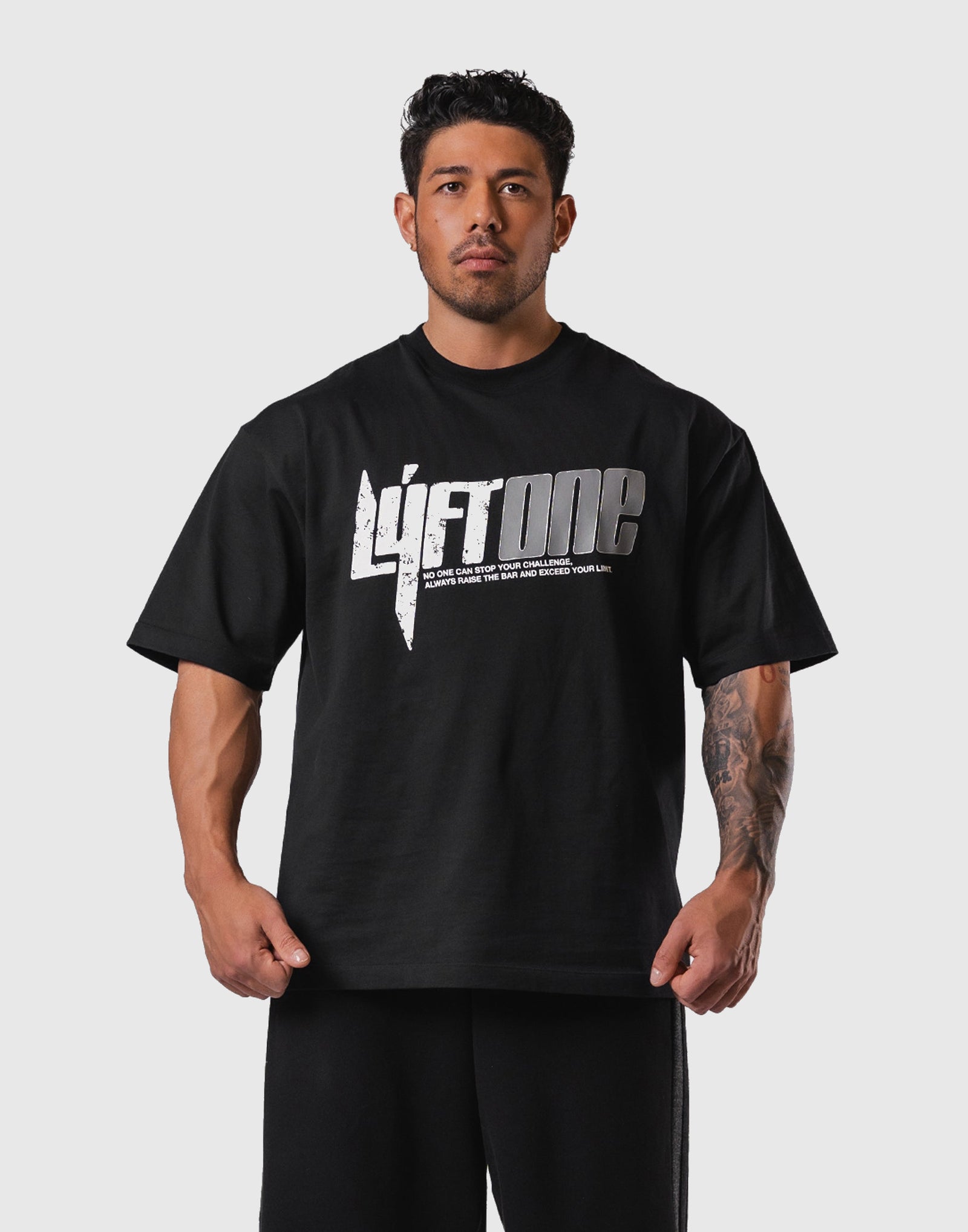 LÝFT ONE Graphic Big T-Shirt - Black