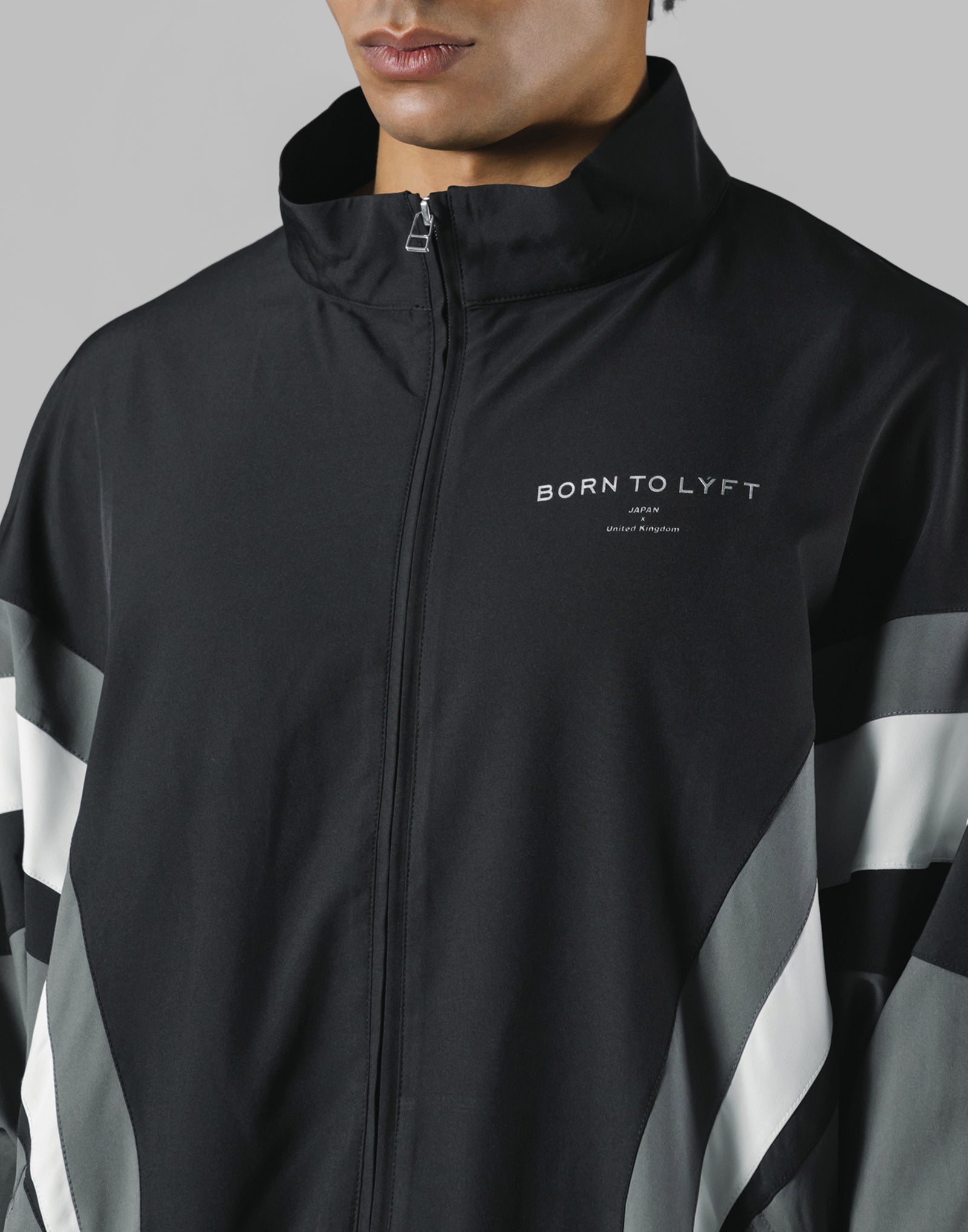 2Line Oversize Track Jacket V.2 - Black – LÝFT