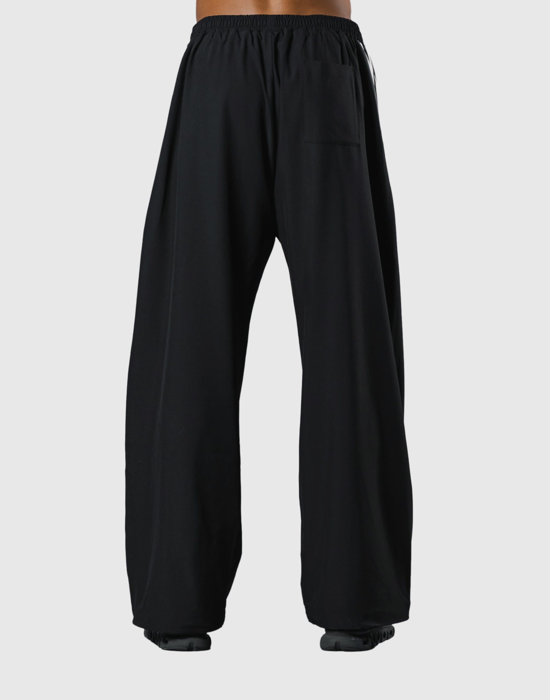 2Line Adjustable Wide Track Pants V.2 - Black – LÝFT
