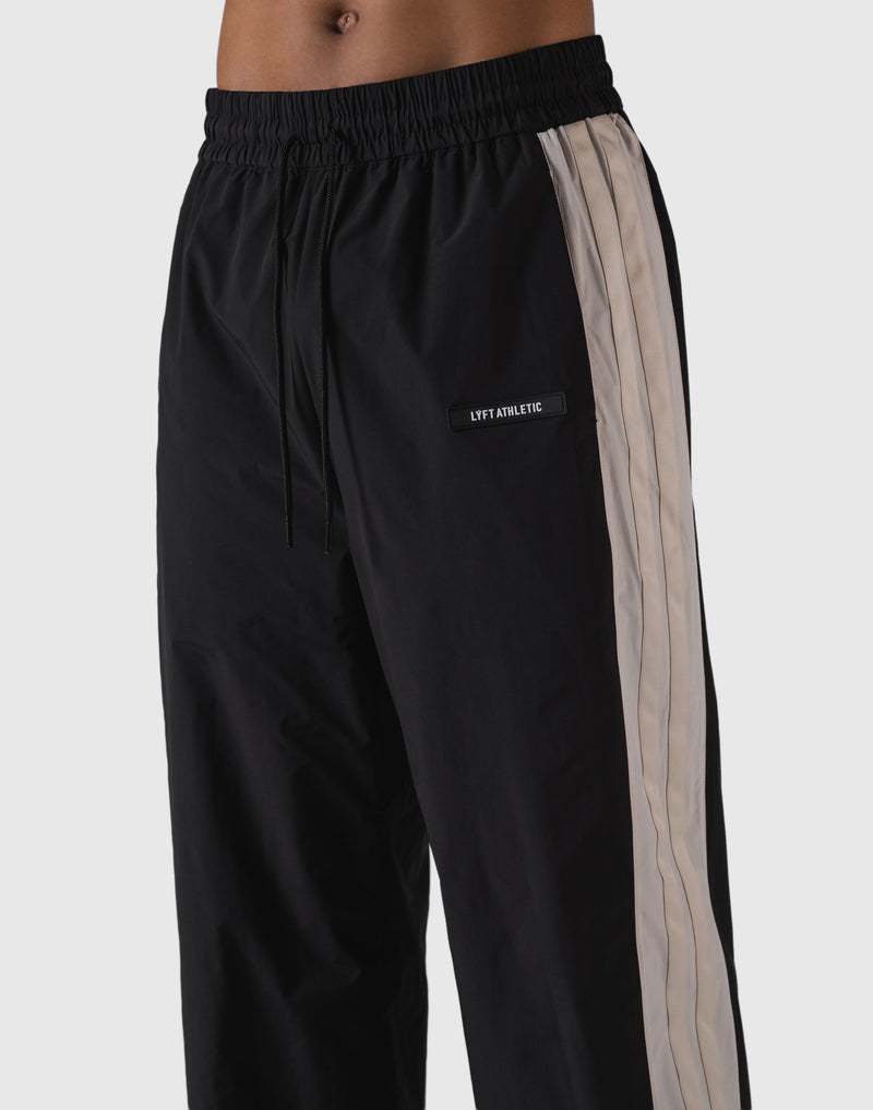 LYFT ATHLETIC ロングパンツ ブラック Mサイズ LÝFT Athletic 2Line Wide Straight Pants - Black