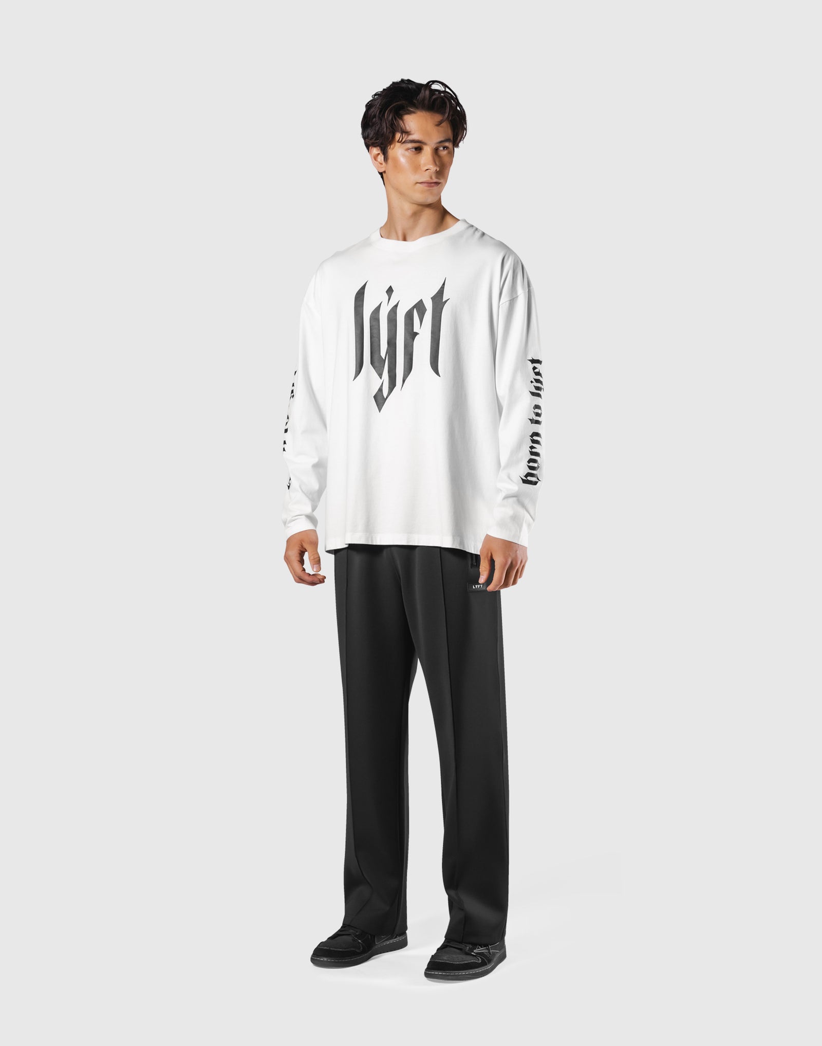 Born To LÝFT Vintage Graphic Big Long T-Shirt - White