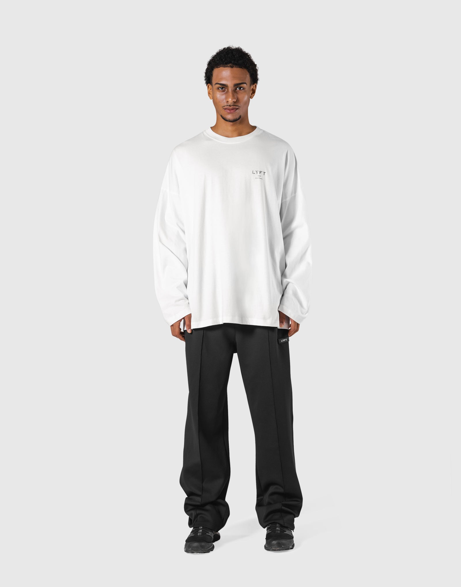 LÝFT Extra Big Long T-Shirt - White