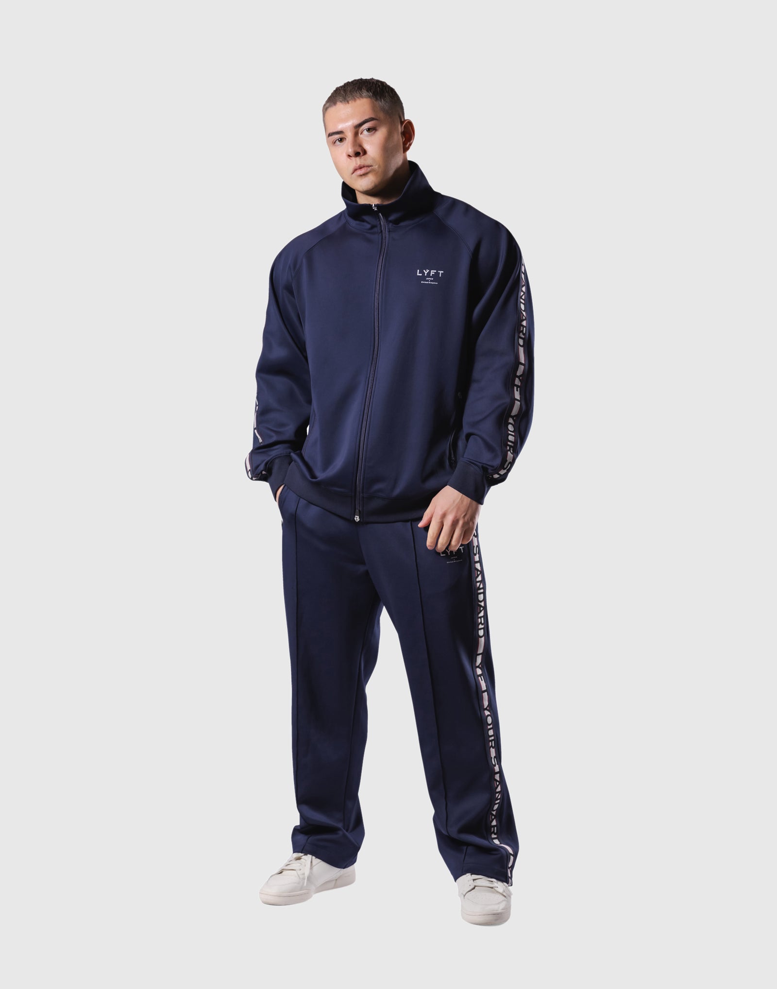 【セットアップ】LYFT リフト トラックジャケット　VEATM CRONOS Logo Line Track Jacket - Navy – LÝFT