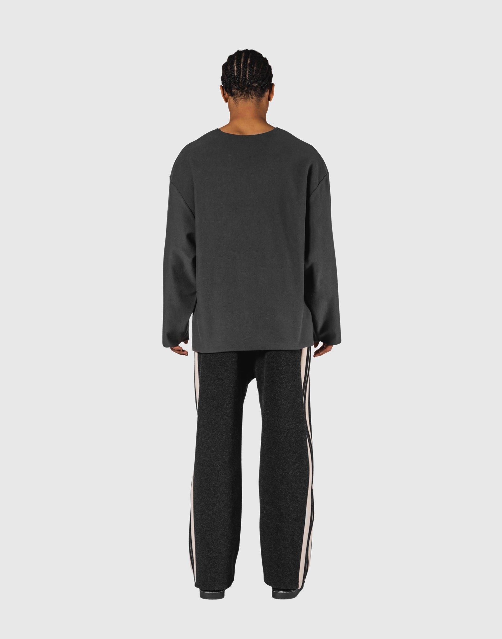 Pile Wappen Knit Like Loose Sweat Shirt - D.Grey – LÝFT