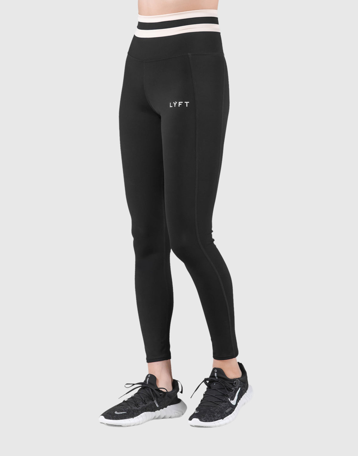 LYFT LYCRA® ブラッシュドインサイド レギンス ブラック M 2Line Short Leggings - Black – LÝFT