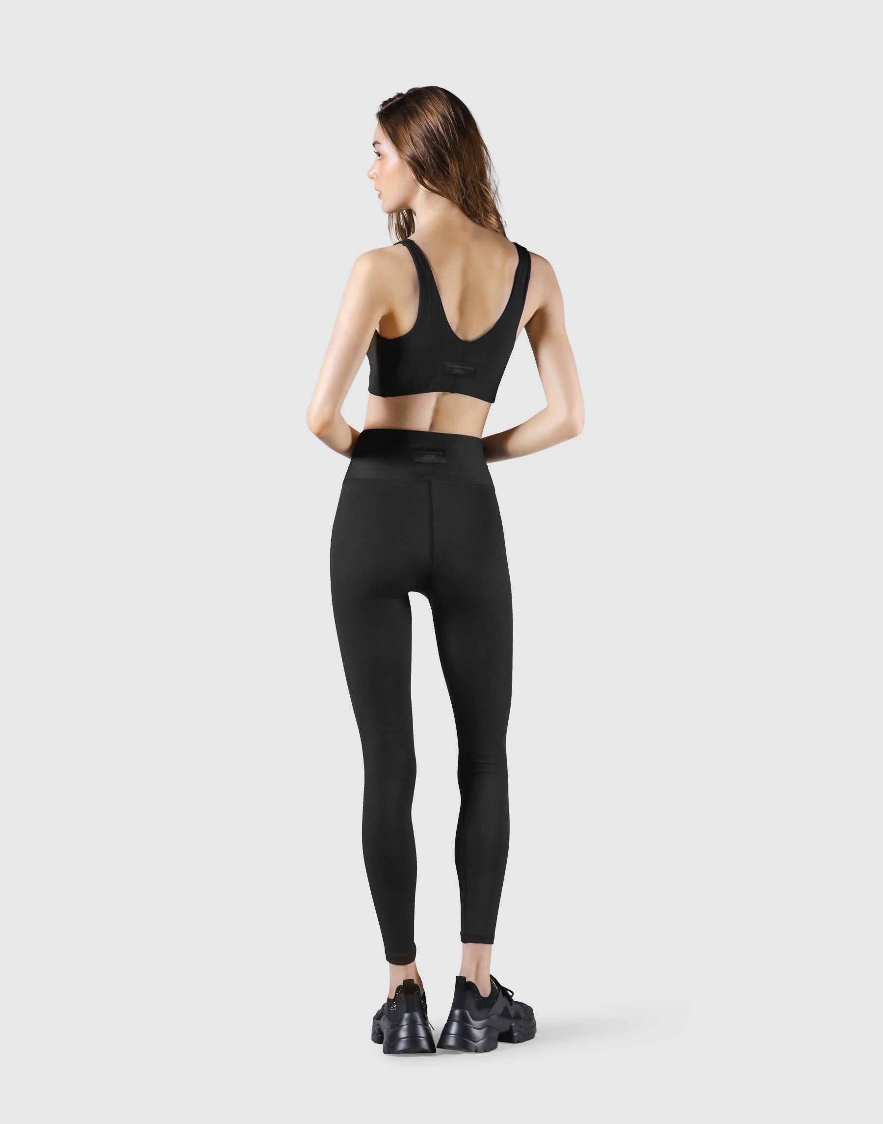 Ribbed Back Label Bratop - Black – LÝFT