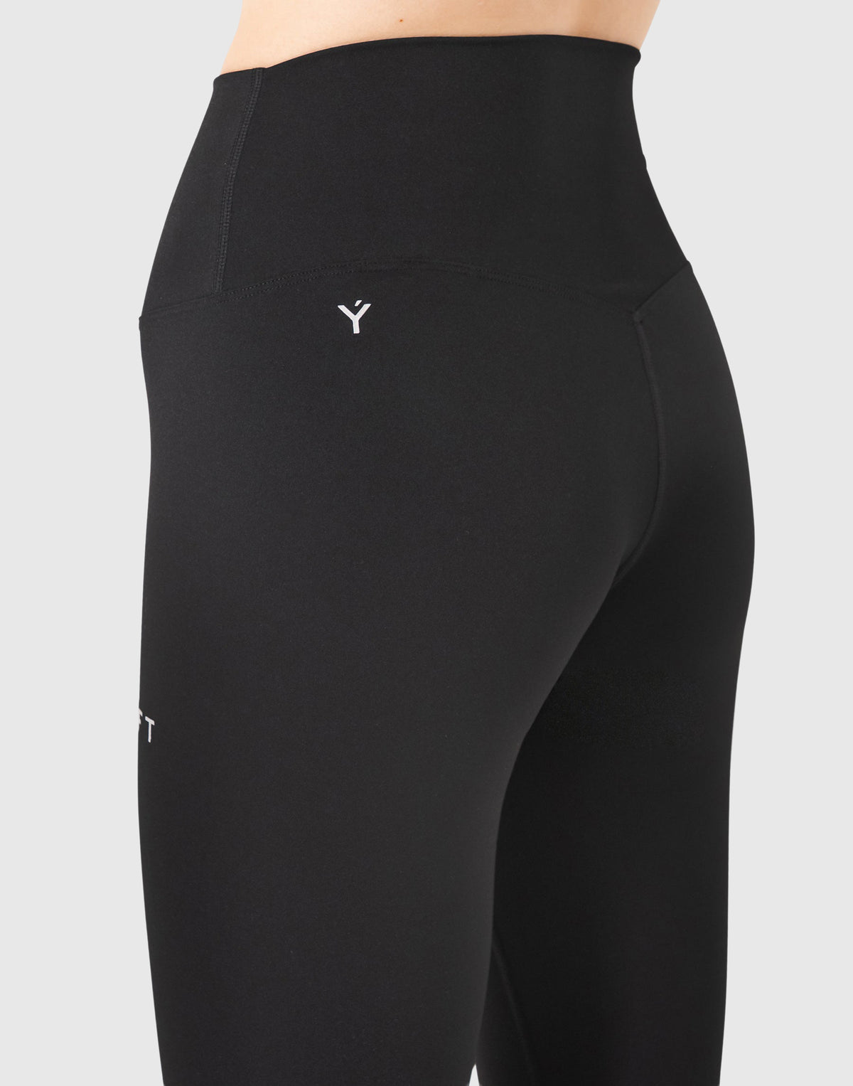 LÝFT Standard Leggings V.2 - Black