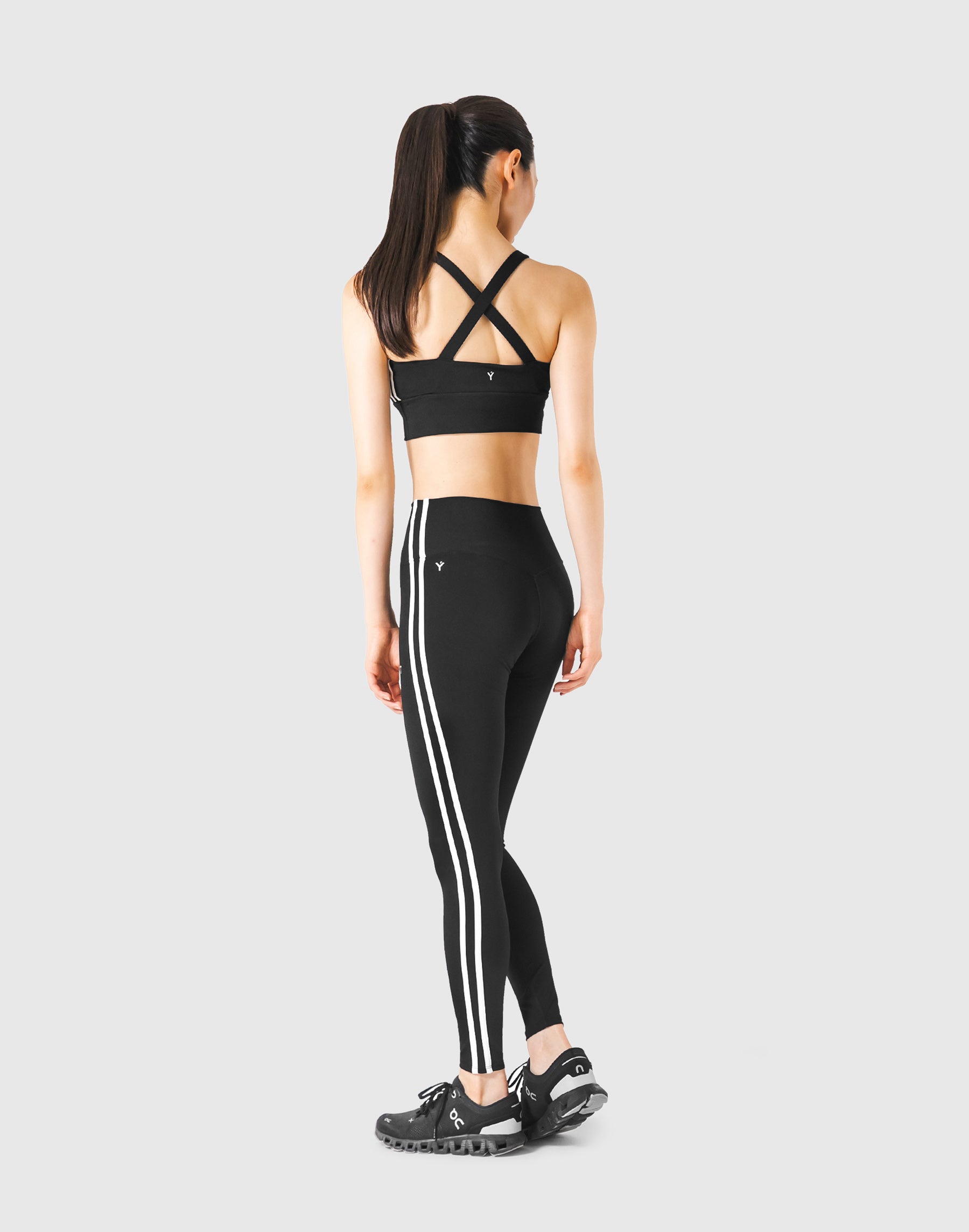 2Line High Rise Leggings V.2 - Black – LÝFT
