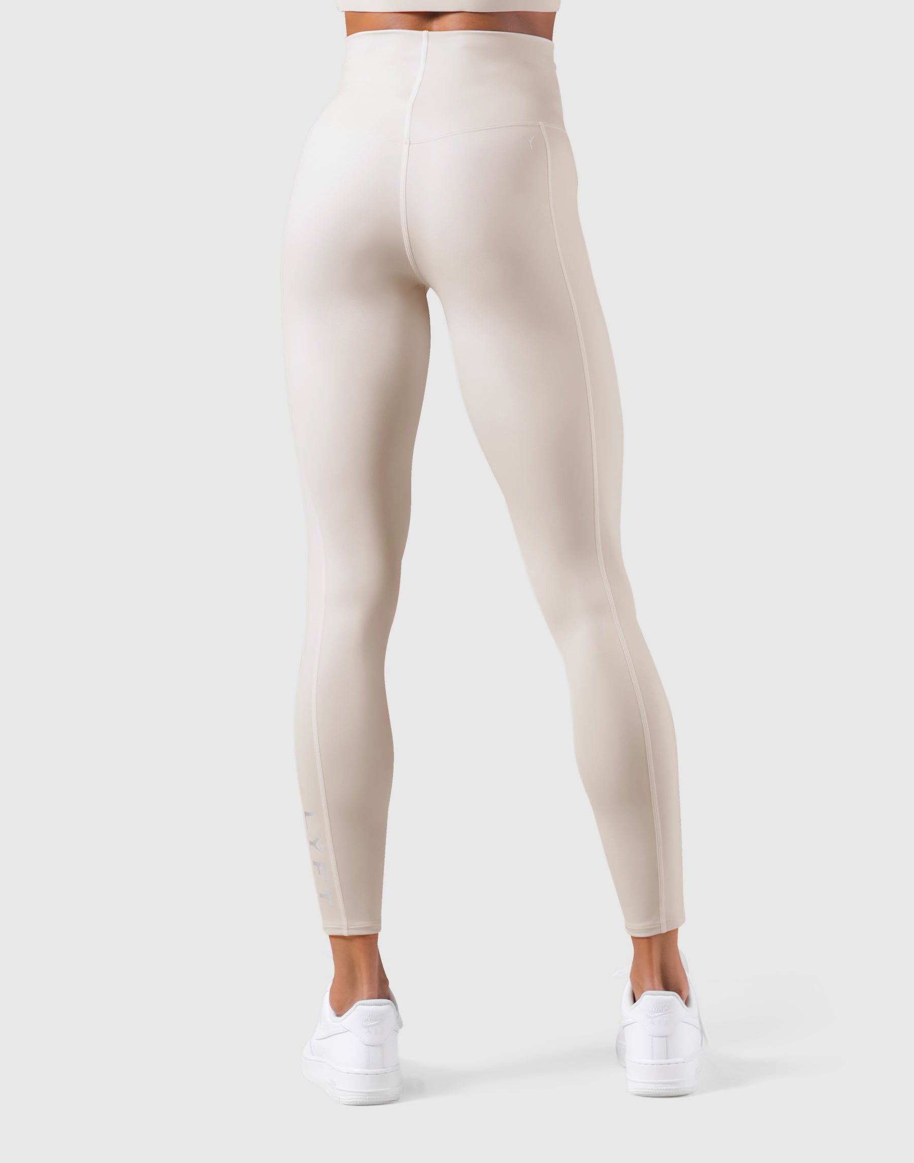 LÝFT Standard Leggings - ivory