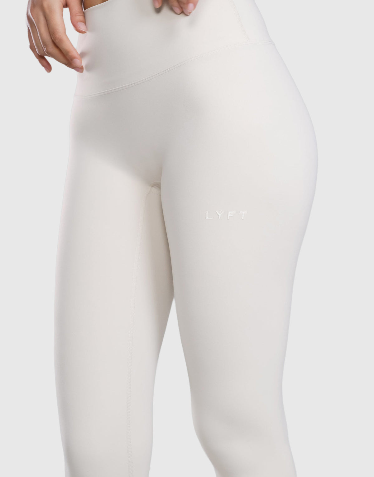 LÝFT Logo Capri Leggings - Ivory