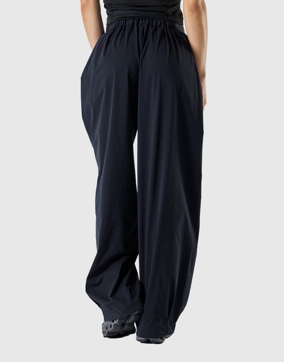 Side Truck Curve Pants - Black
