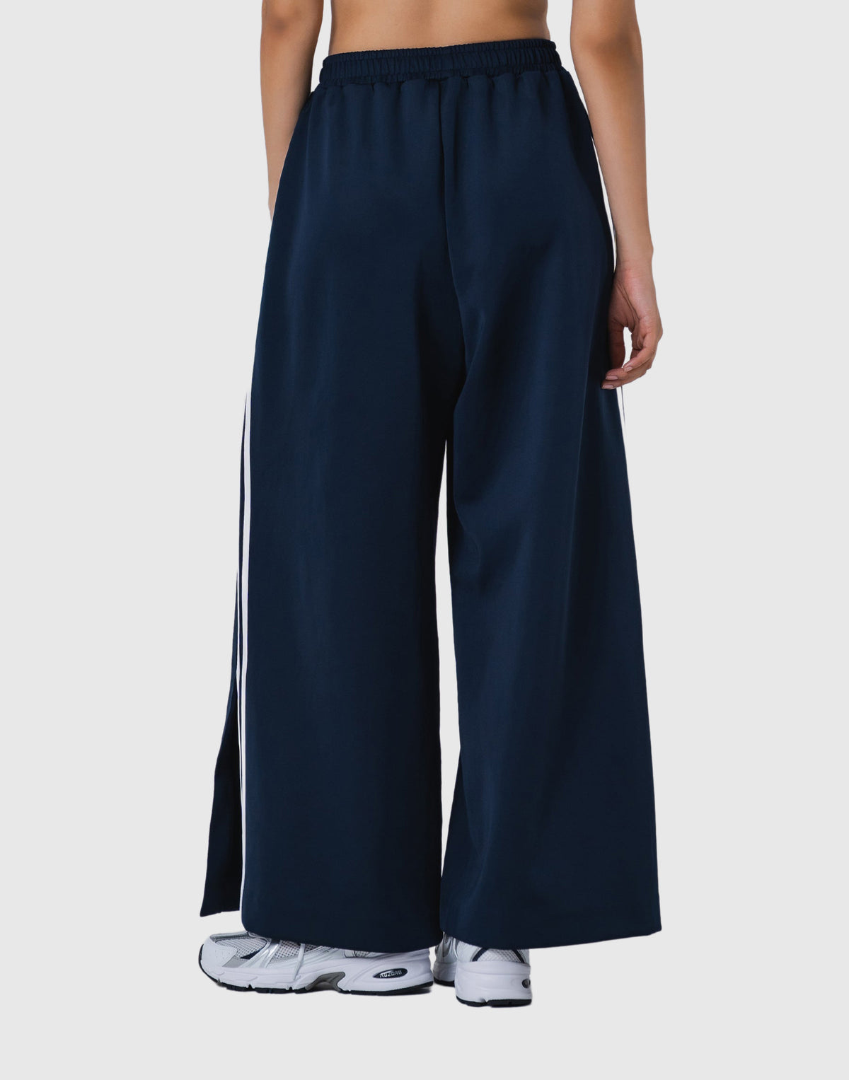 Two Line Slit Wide Pants - Navy