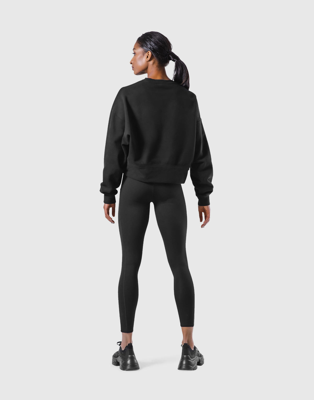 Woven Label Cropped Crewneck Sweat - Black