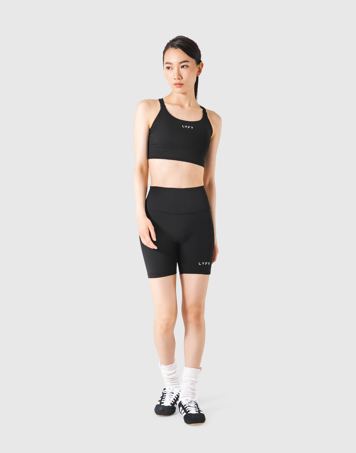 LÝFT Standard Short Leggings V.2 - Black