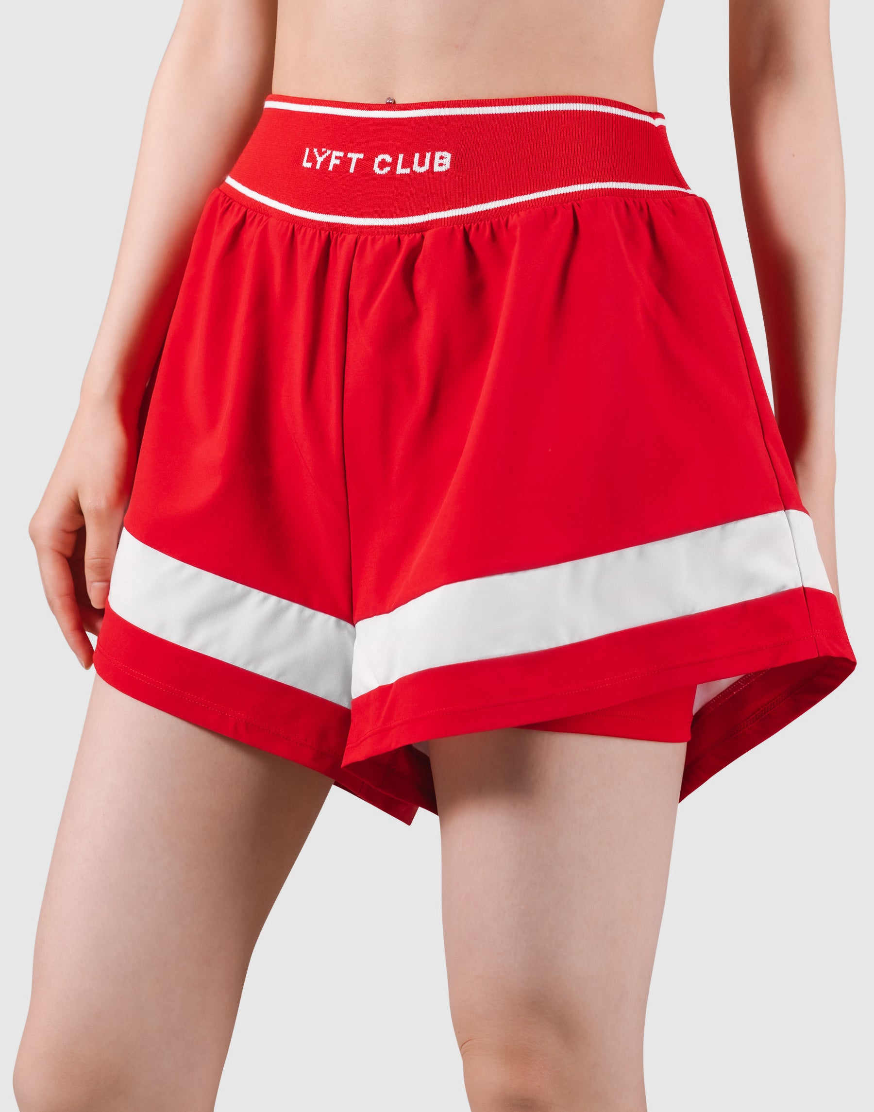 【超美品タグ付き】LYFT ショートパンツ XS ホワイト/ブルー/レッド Waist Rib Flare Shorts - Red – LÝFT