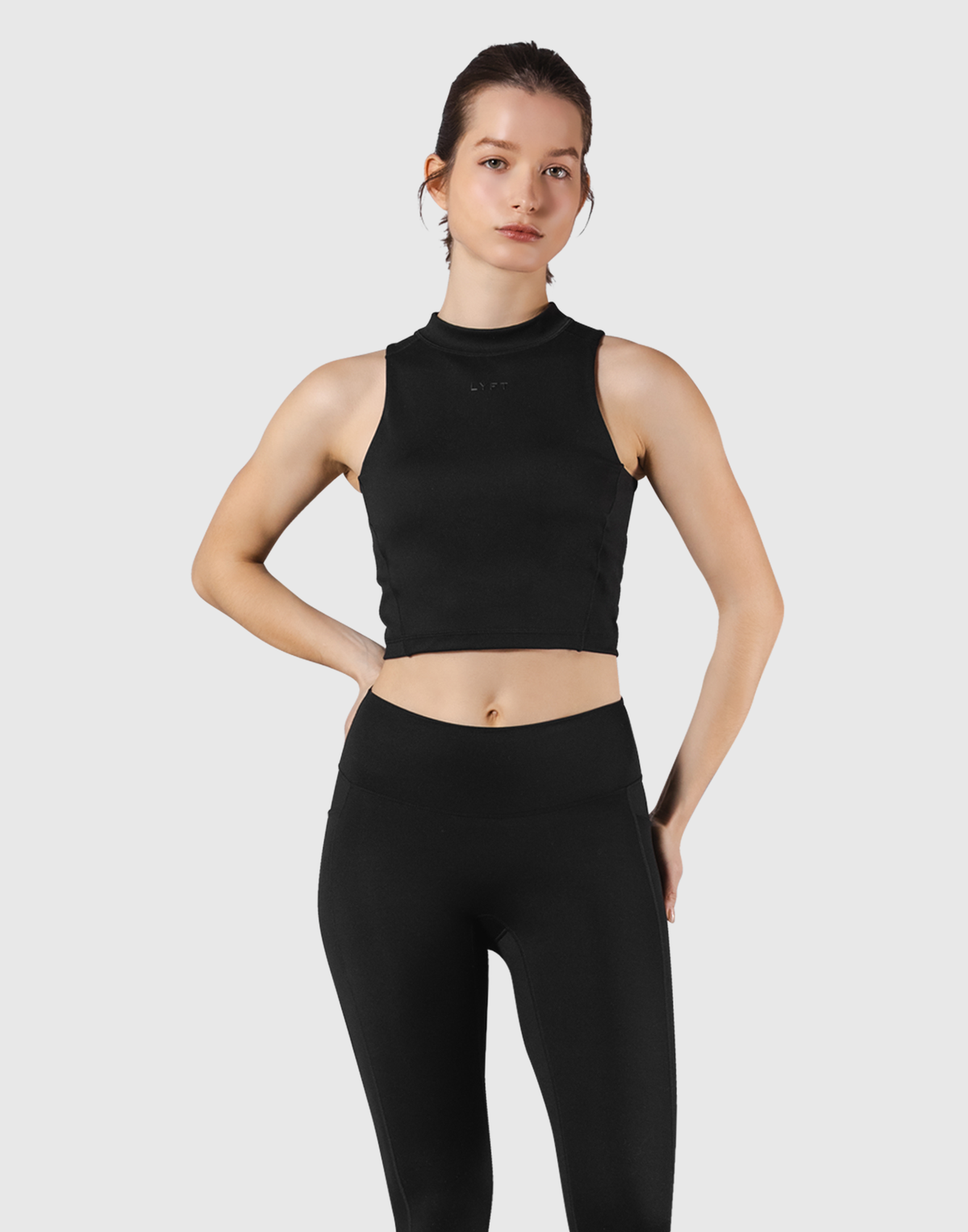 Cup In High Neck Tanktop - Black