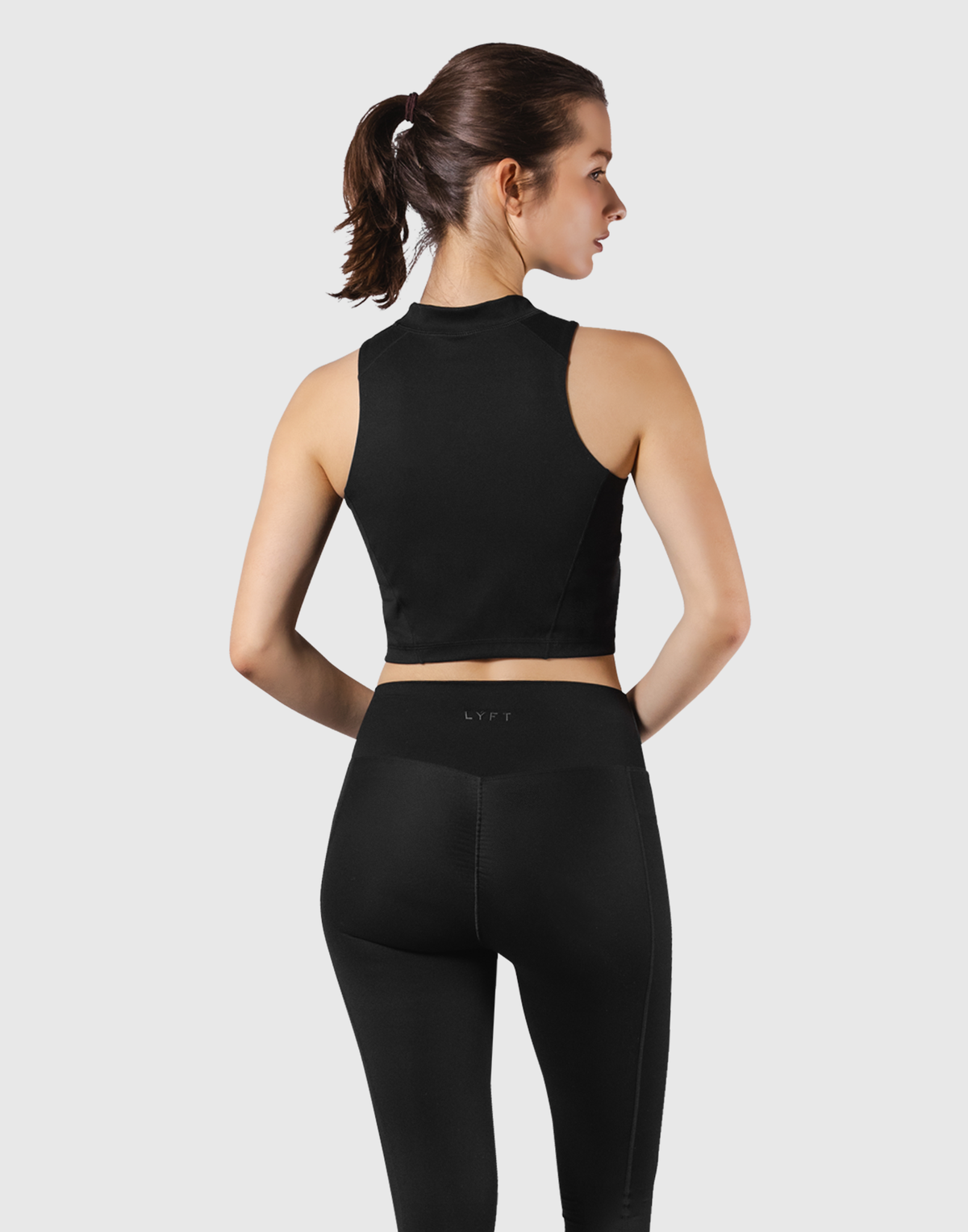 Cup In High Neck Tanktop - Black