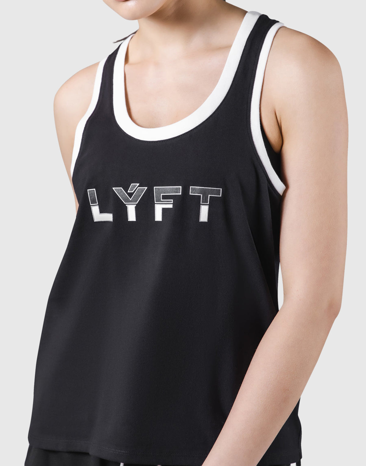 Piping No Sleeve Shirt - Black