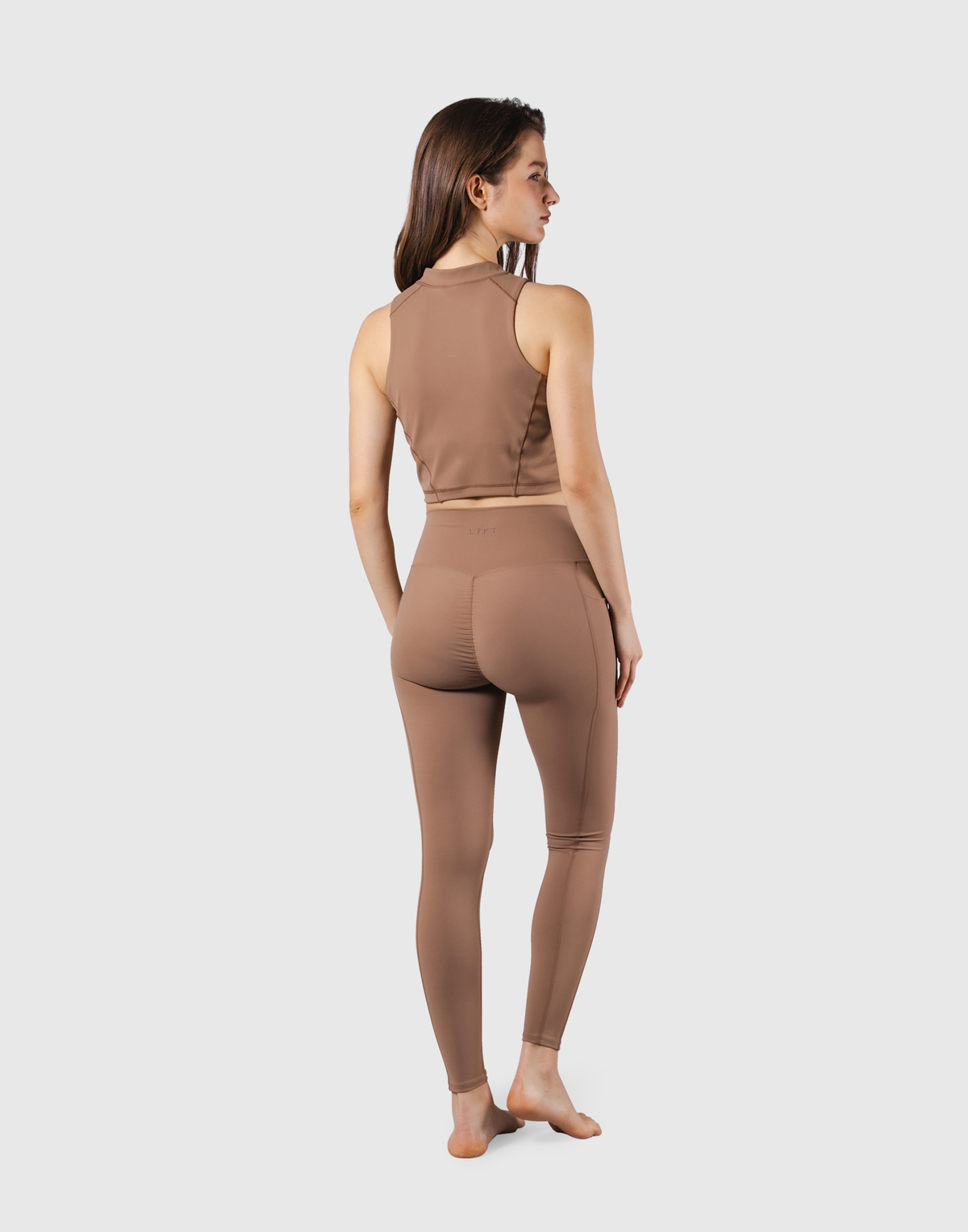 Cup In High Neck Tanktop - Brown