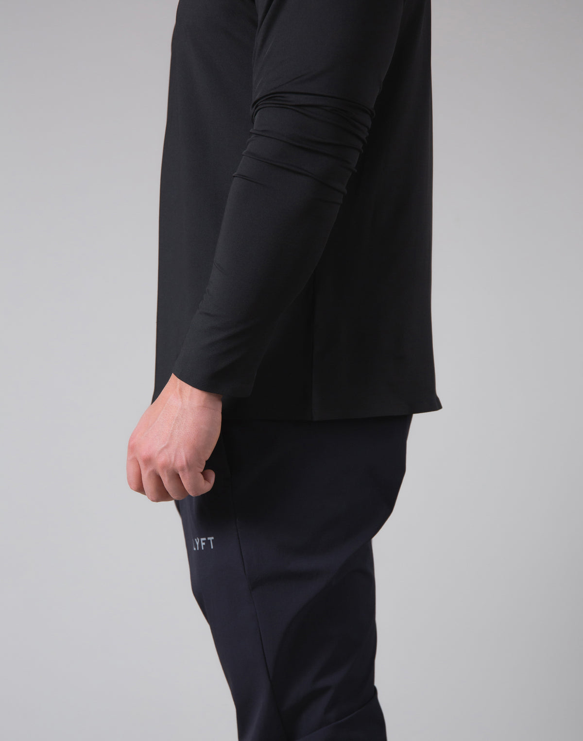 2Way Stretch Seamless Long Sleeve Tee - Black