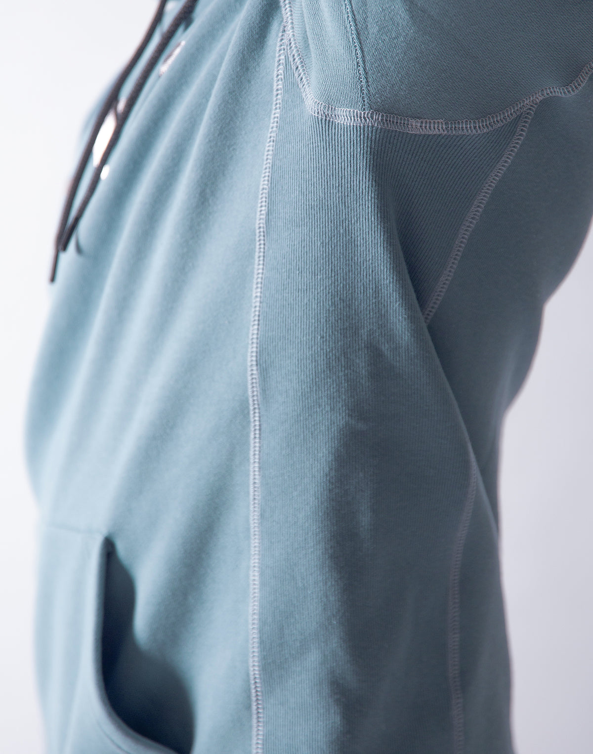 LÝFT Sweat Pullover - Smoky Blue