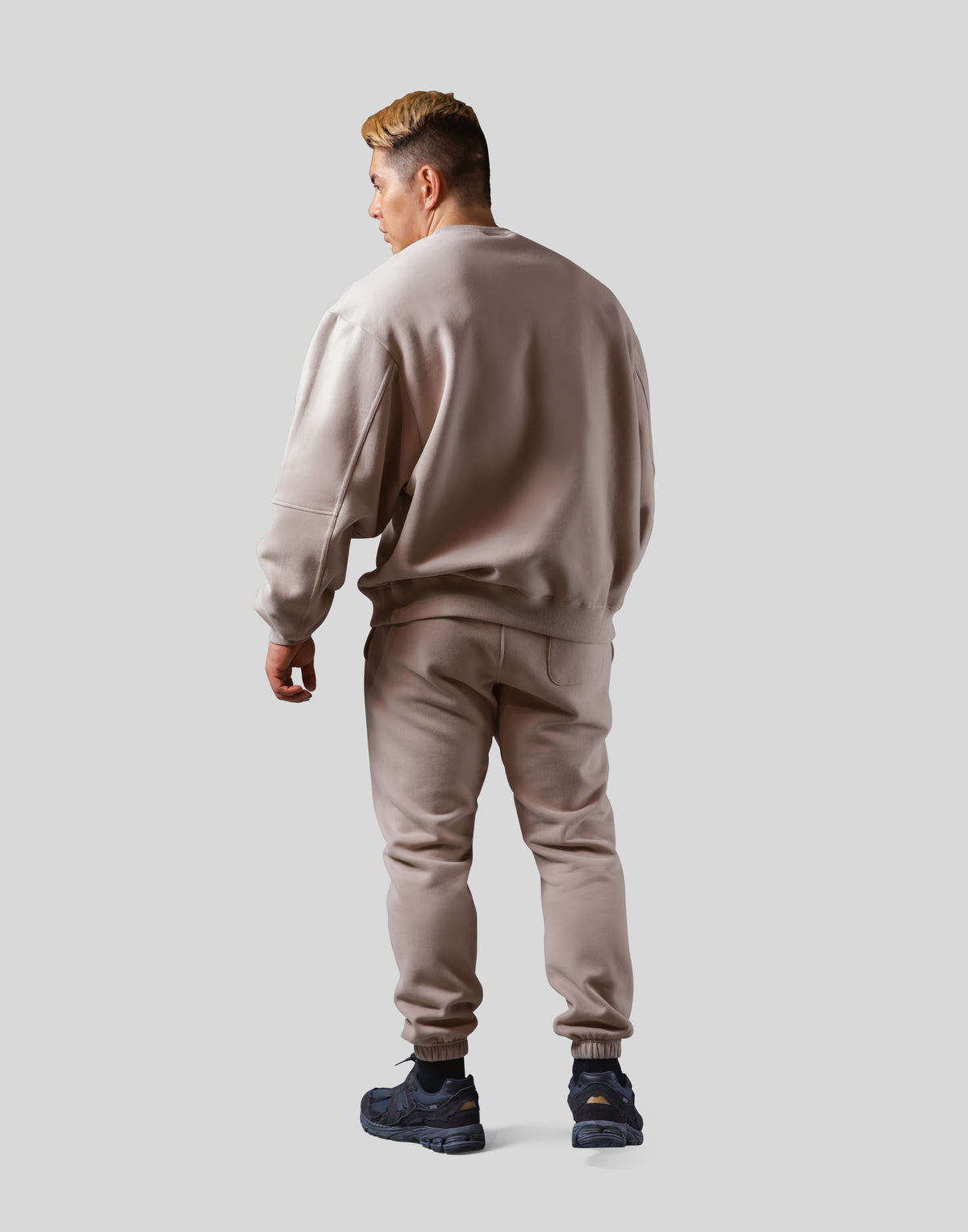 Old English Extra Wide Crewneck Sweat - Beige