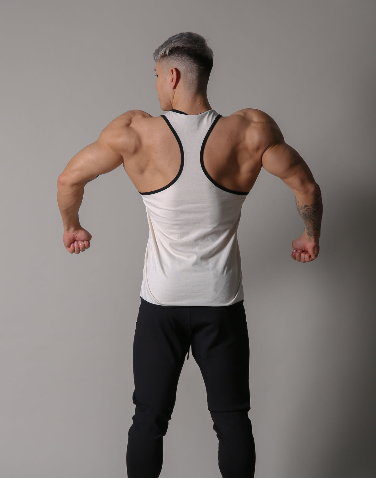 BORN TO LÝFT Loose Tanktop - White