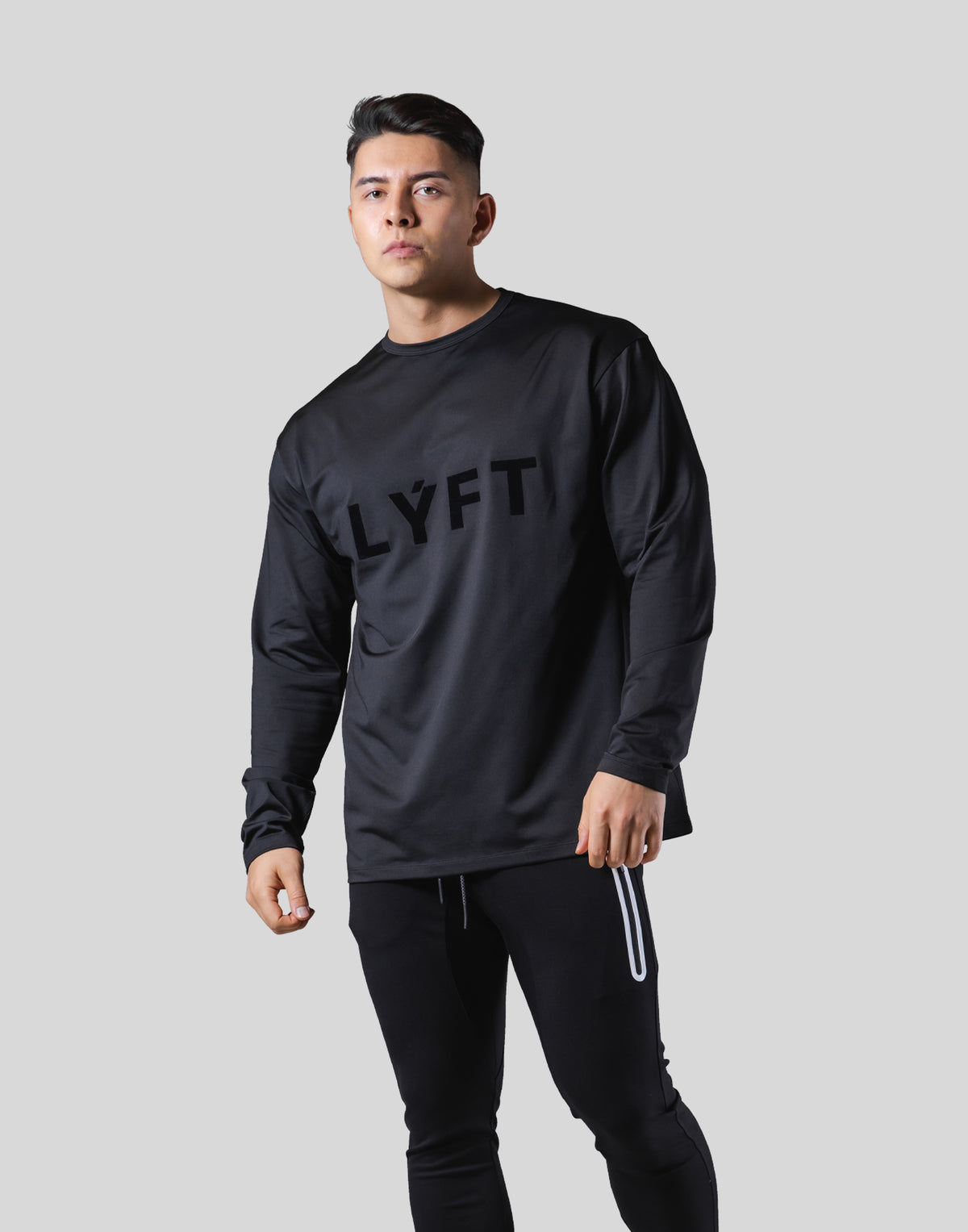 LÝFT Wappen Stretch Long T-Shirt - Black