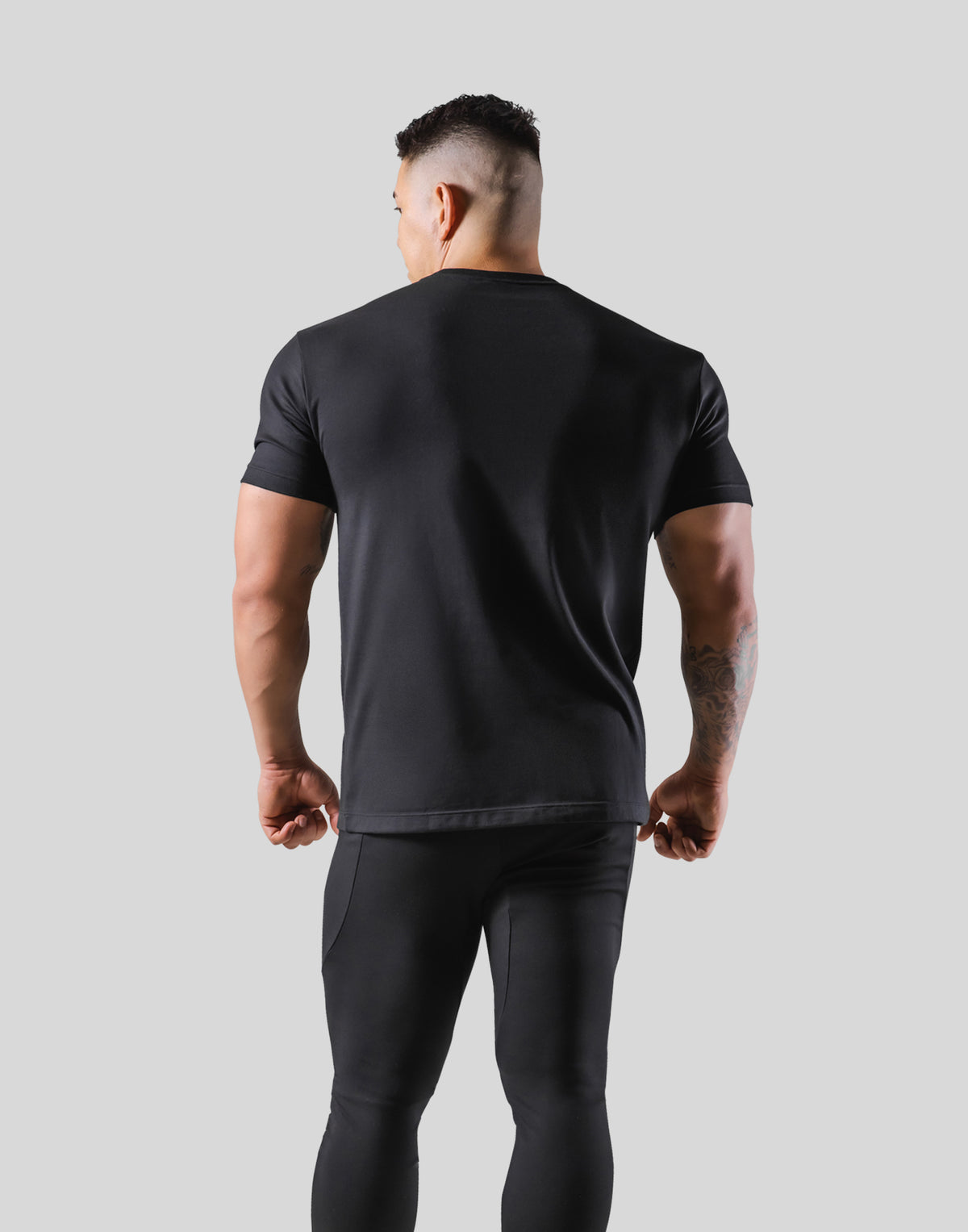 LÝFT  Standard T-Shirt - Black