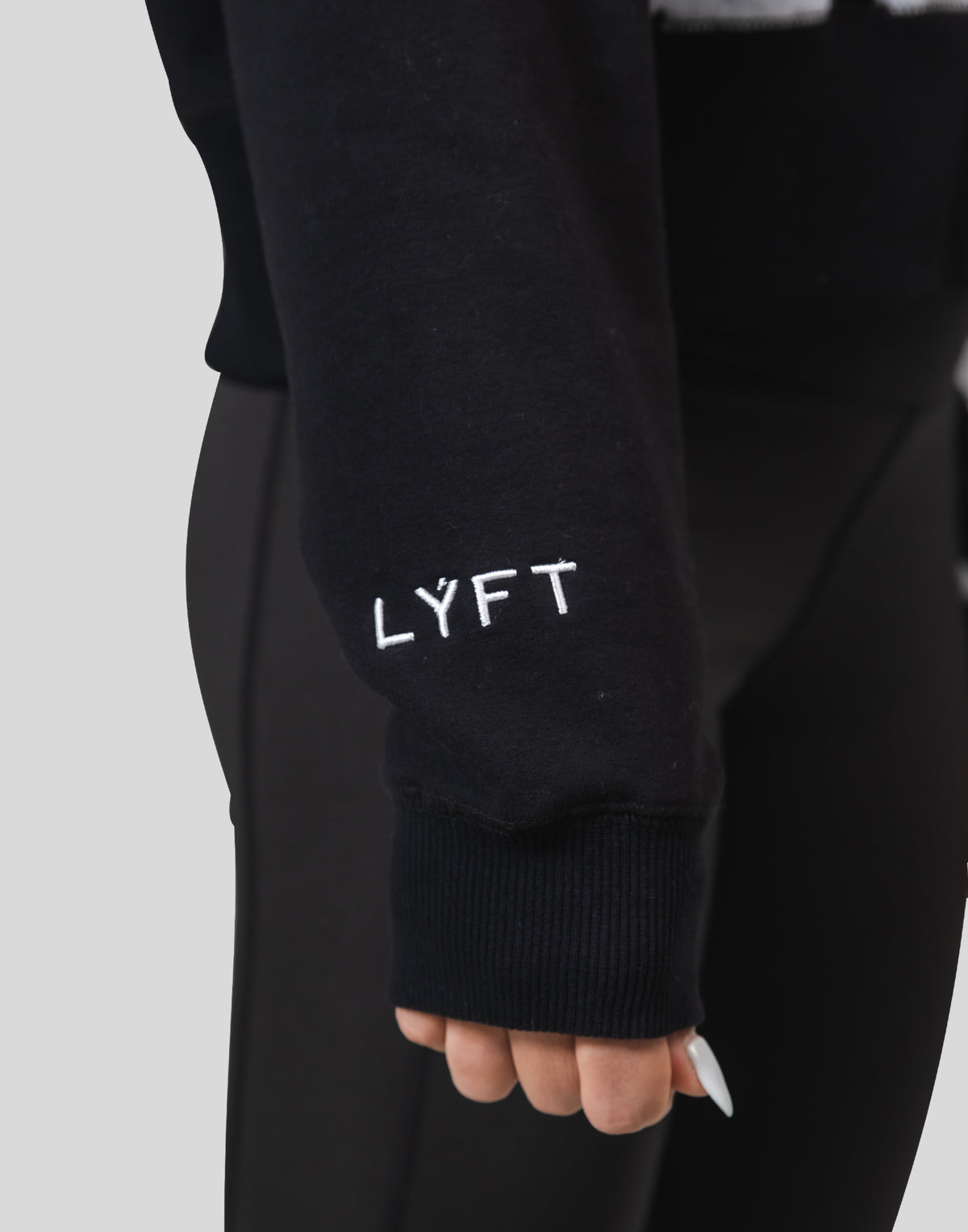 Splash Cropped Crewneck Sweatshirt - Black