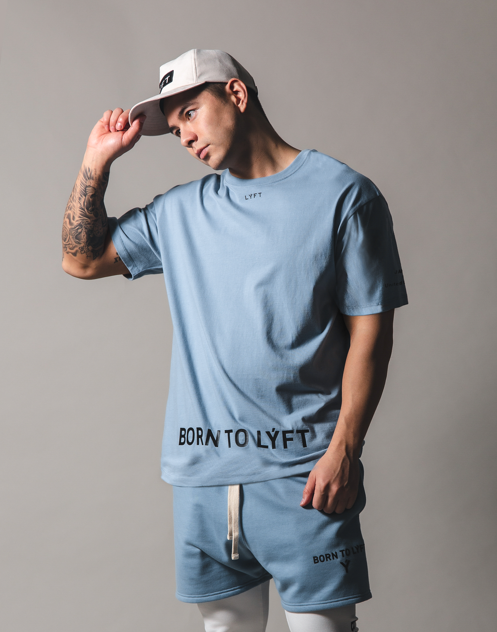 BORN TO LÝFT Big T-Shirt - L.Blue BORN TO LÝFT Big T-Shirt - L.Blue
