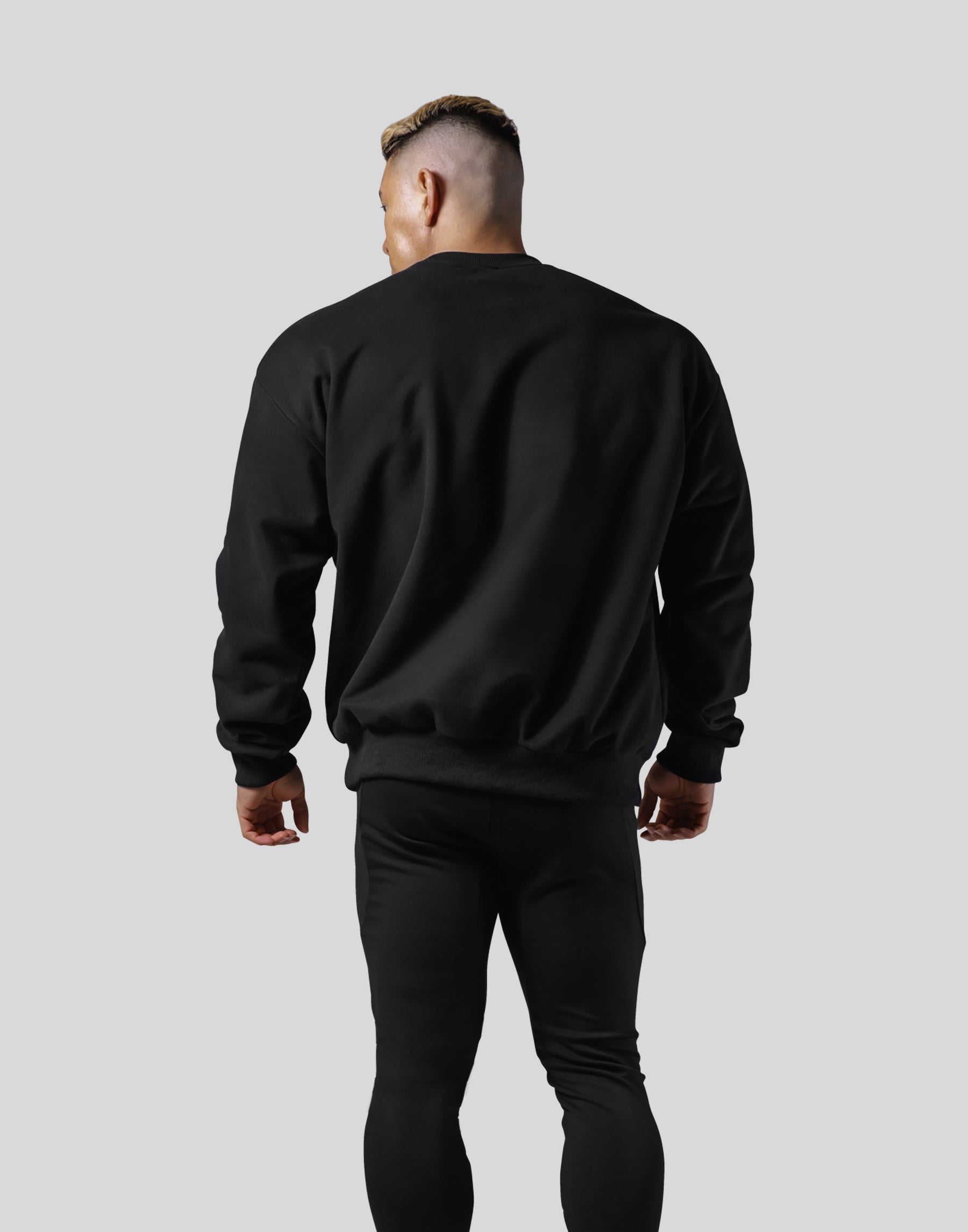 LYFT Standard Size Crewneck Sweat Standard - Black – LÝFT