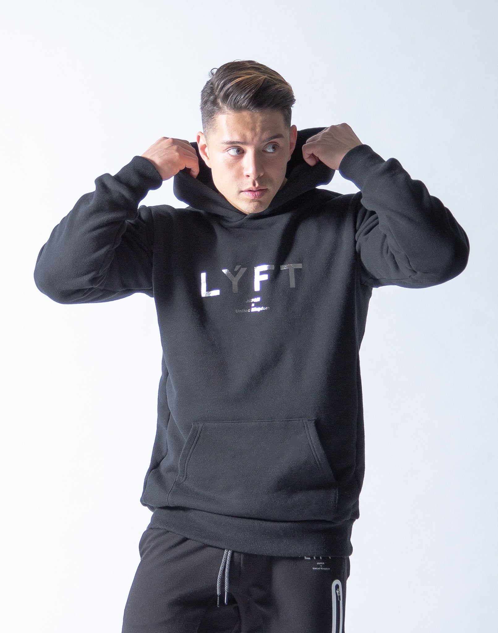 LYFT Sweat Workout Pullover - Black – LÝFT