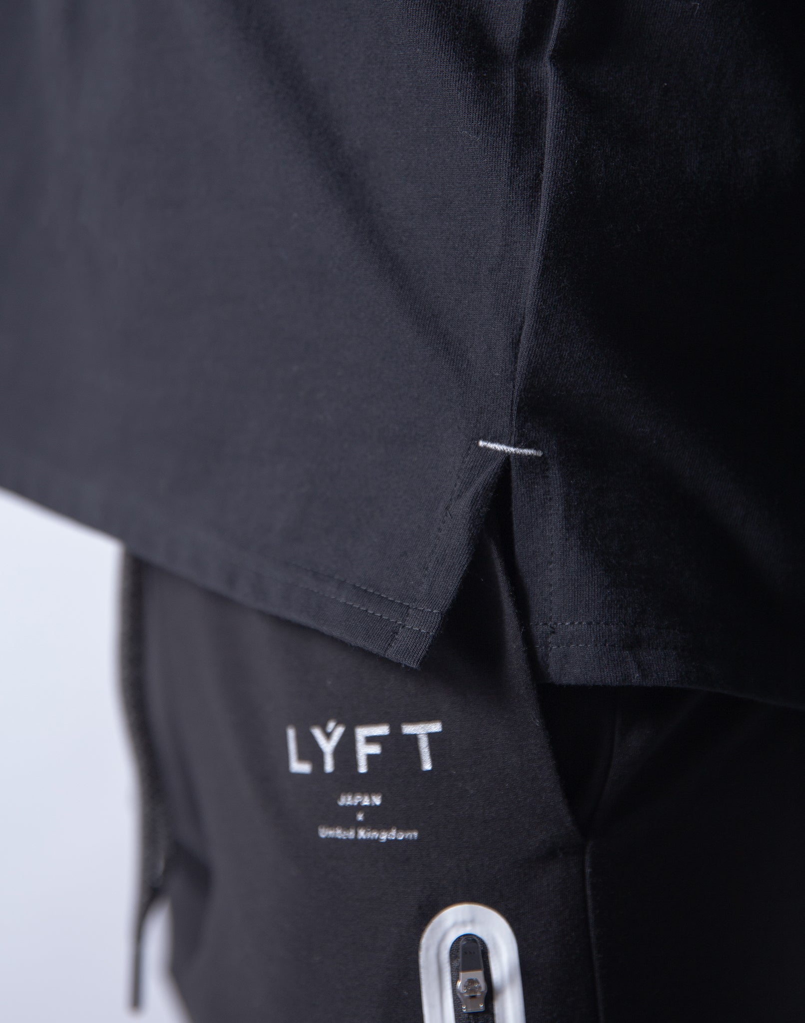LYFT JPxUK Big-size T-Shirt - Black – LÝFT