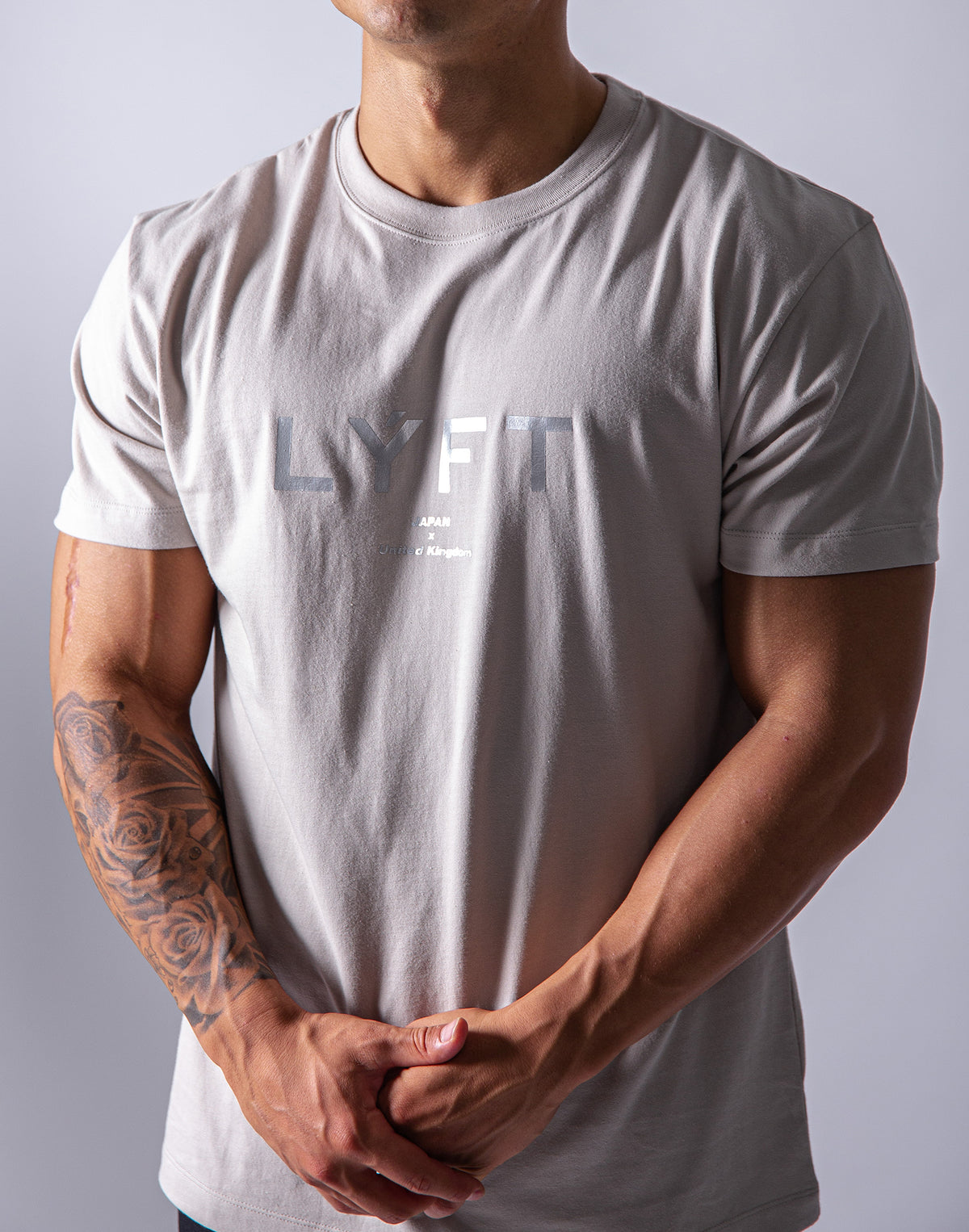 Silver foil LÝFT Standard T-Shirt - Grey Ash