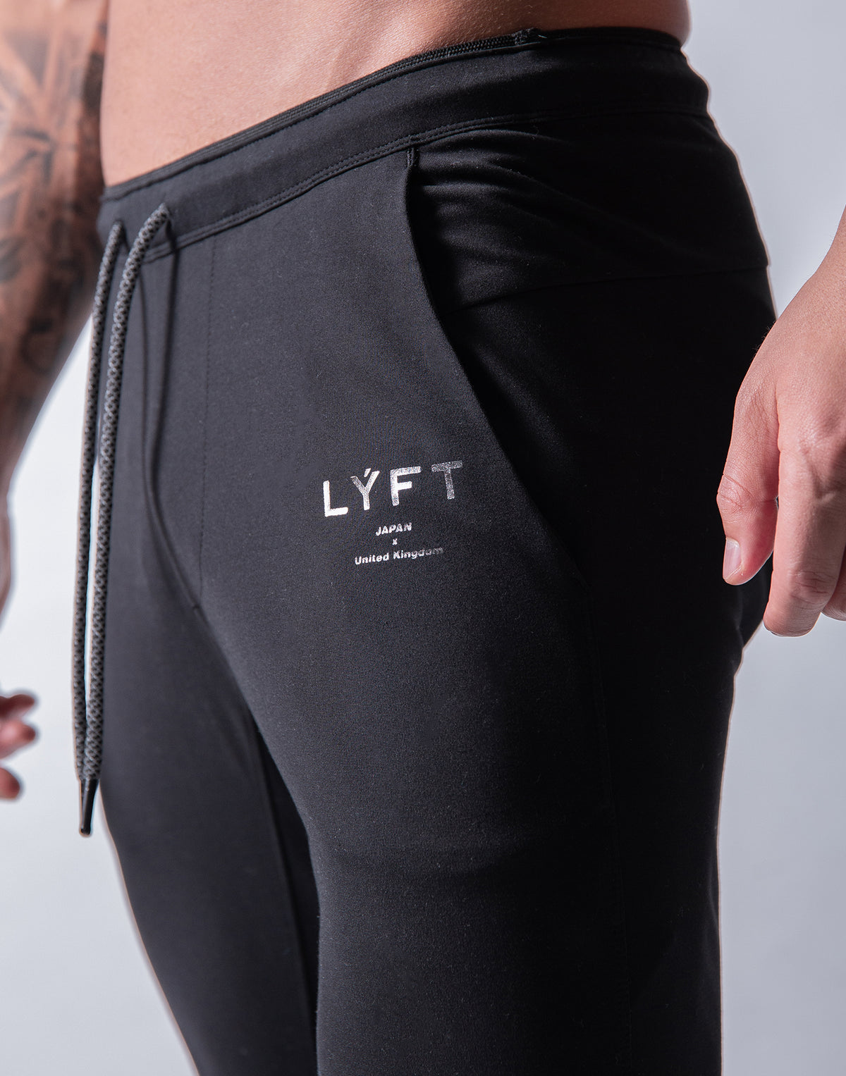 LÝFT 2-Way Classic Pants - Black