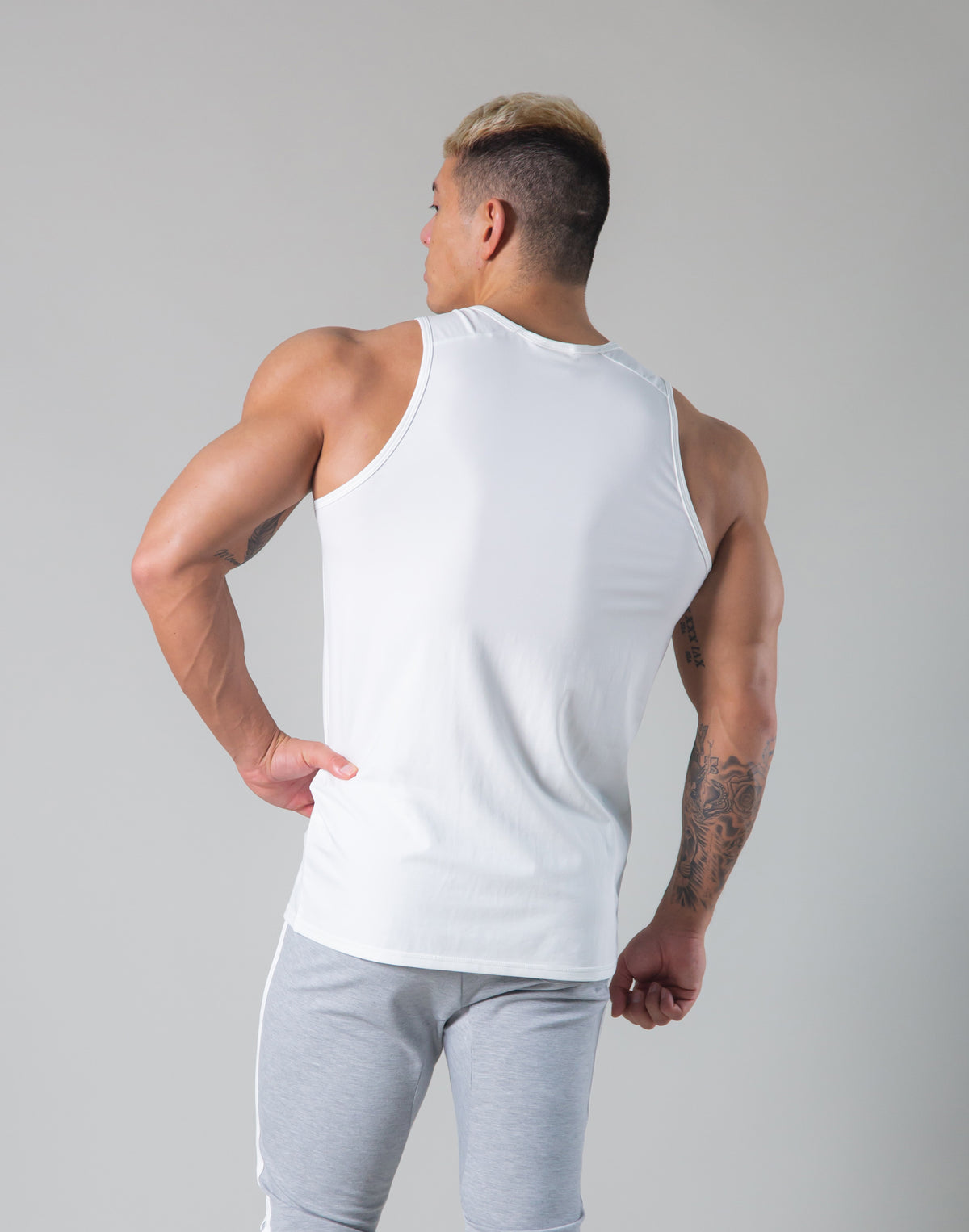 LÝFT Box Logo Standard Fit Stretch Tanktop - White