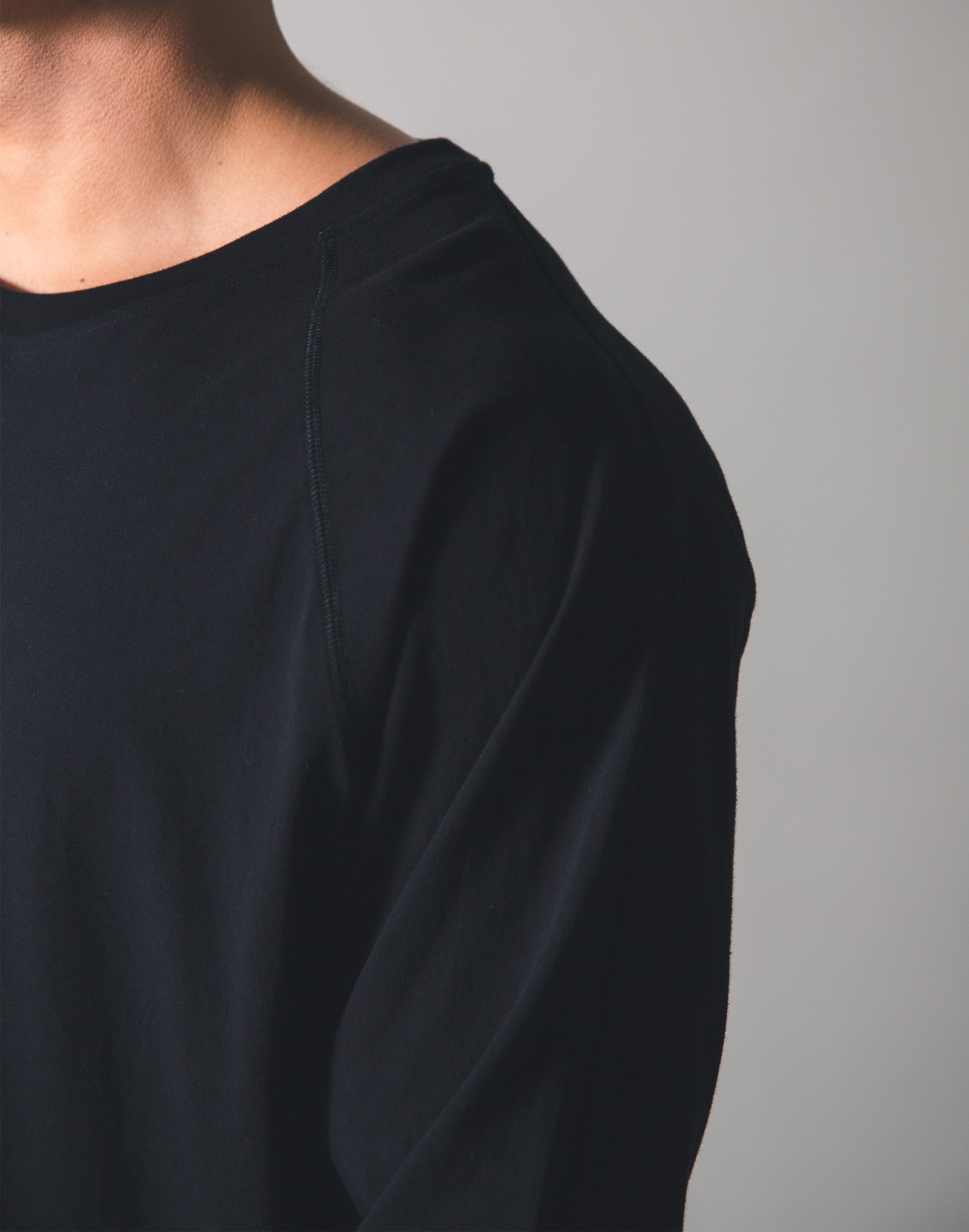 LYFT Logo Long T-shirt - Black – LÝFT