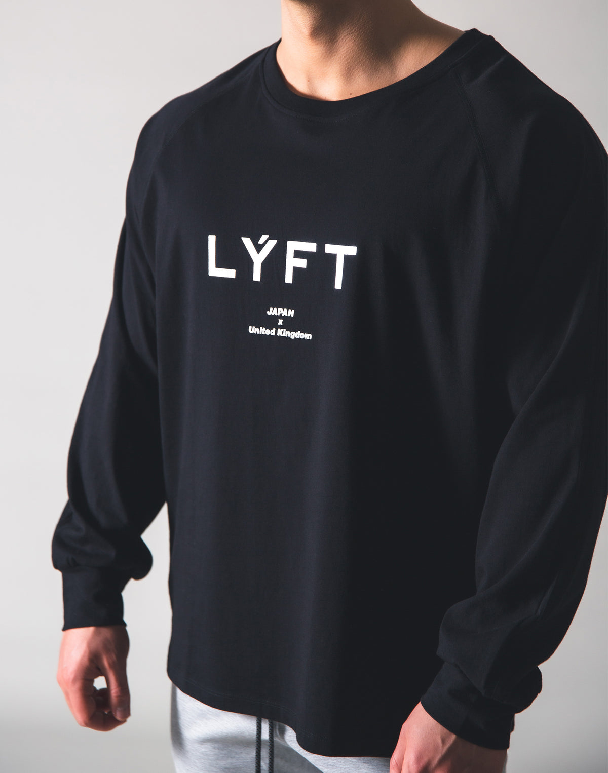 LYFT  Logo Long T-shirt - Black